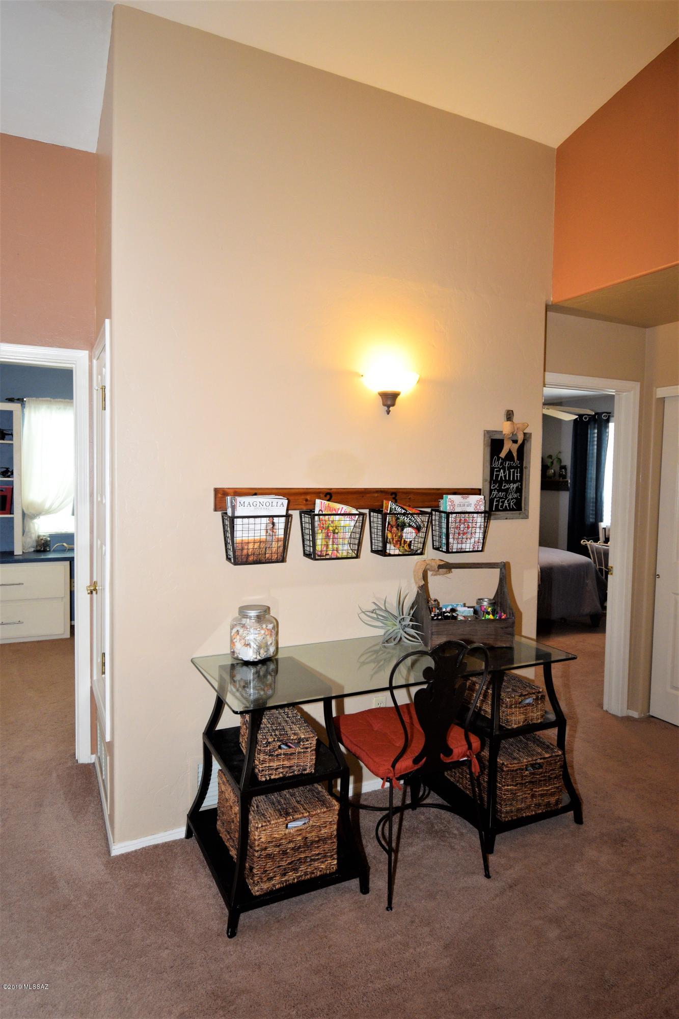 95 W Blackstone Road