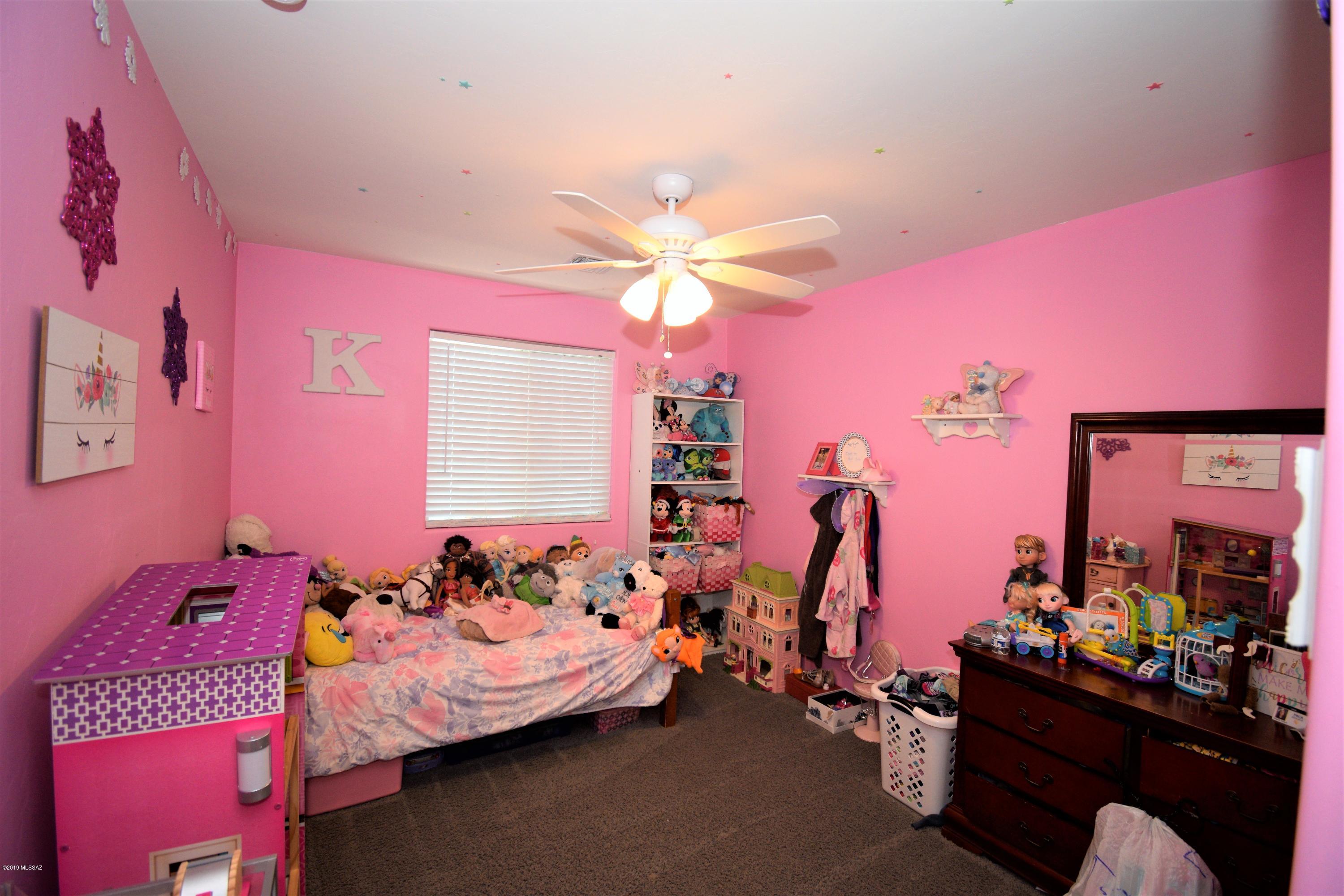 8771 N Mugho Pine Trail