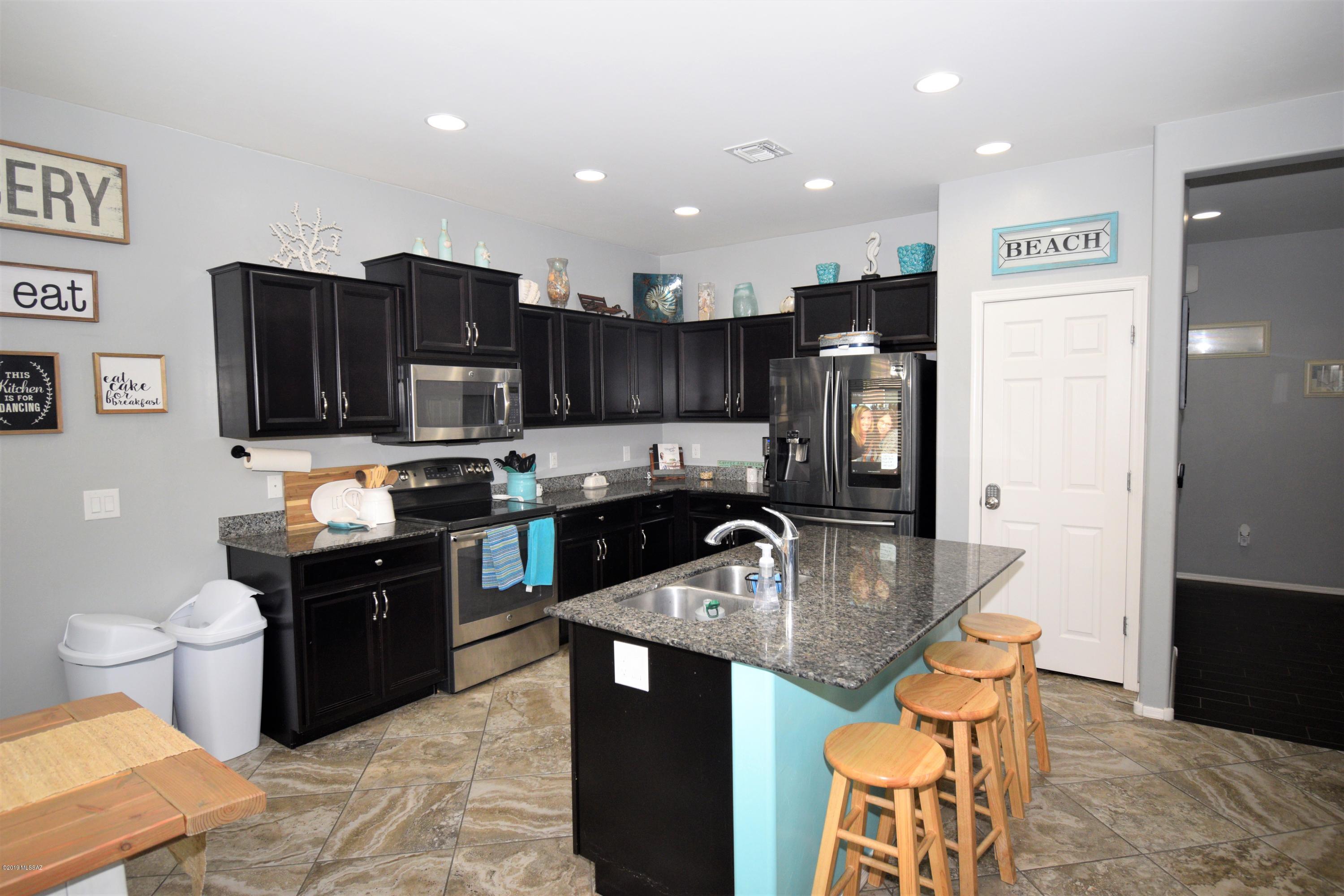 8771 N Mugho Pine Trail