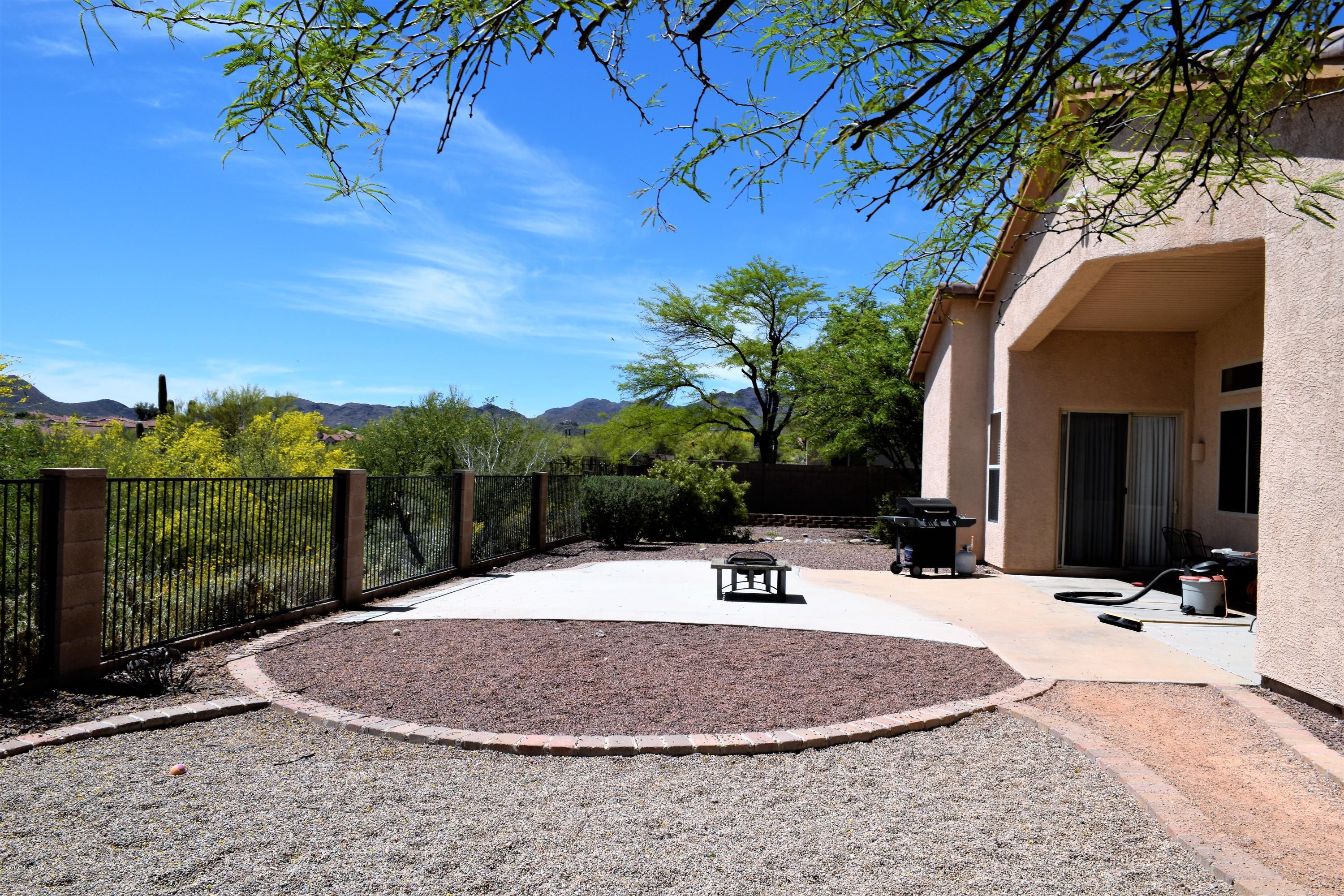 3648 N Trilby Wash Court