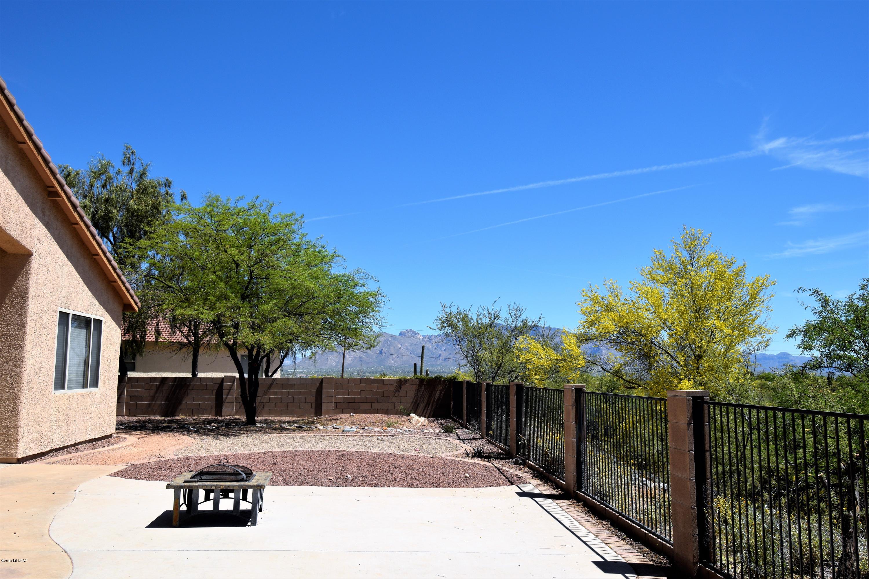 3648 N Trilby Wash Court