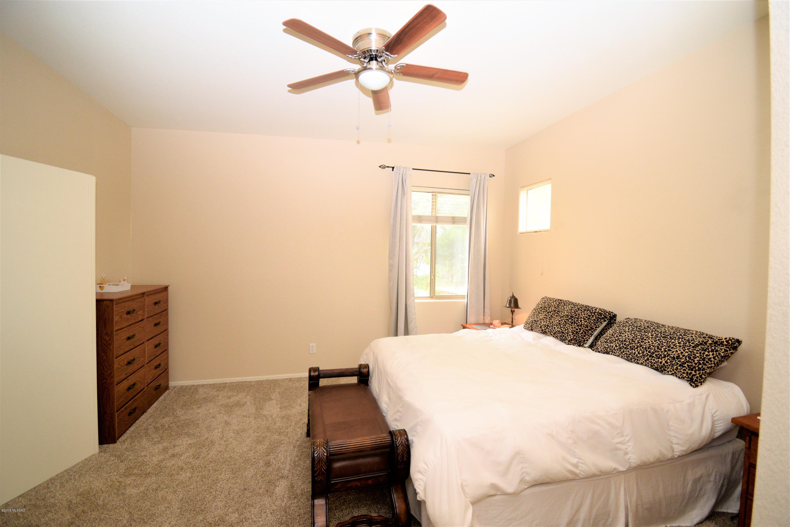 5259 E Calle Vista De Colores