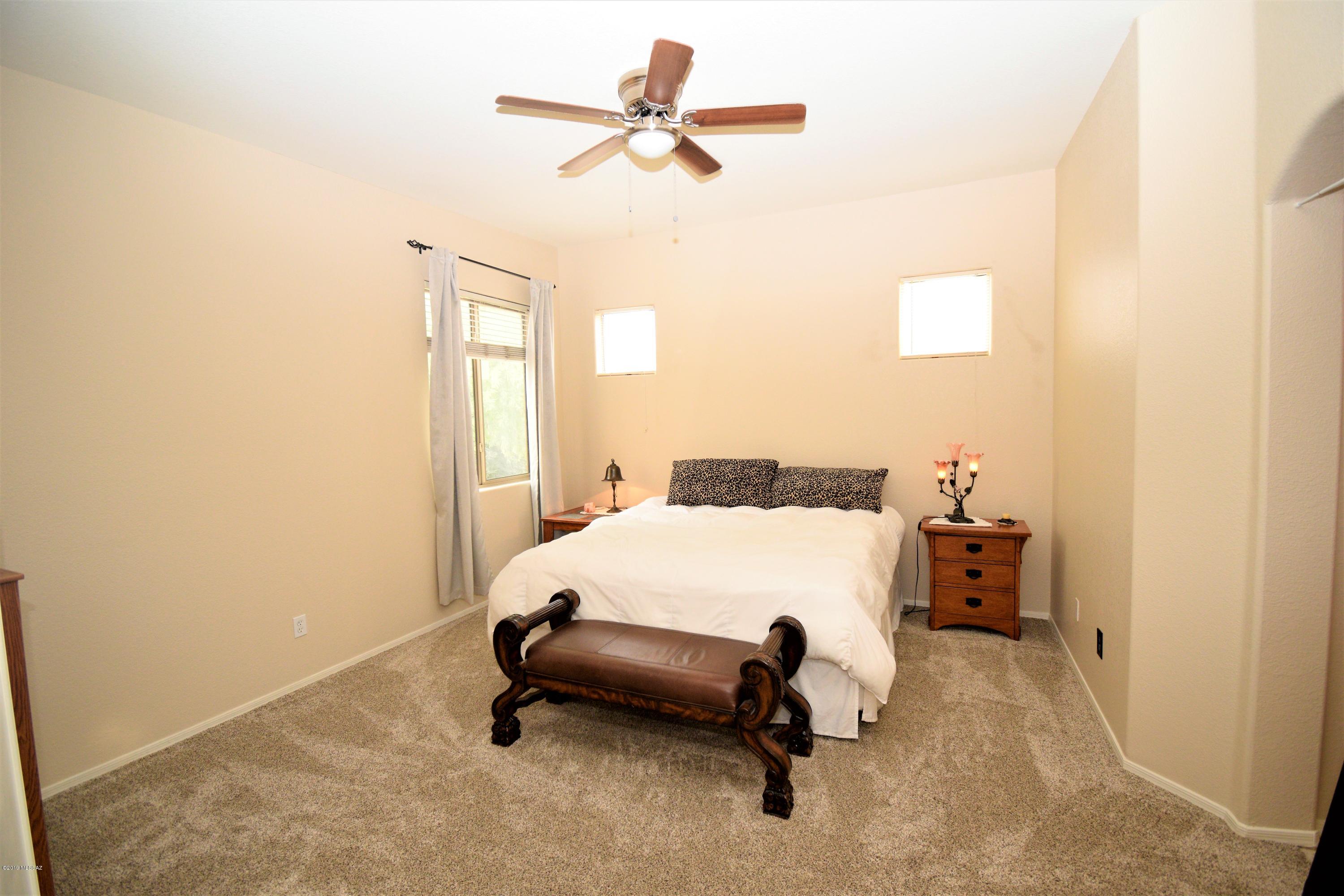 5259 E Calle Vista De Colores