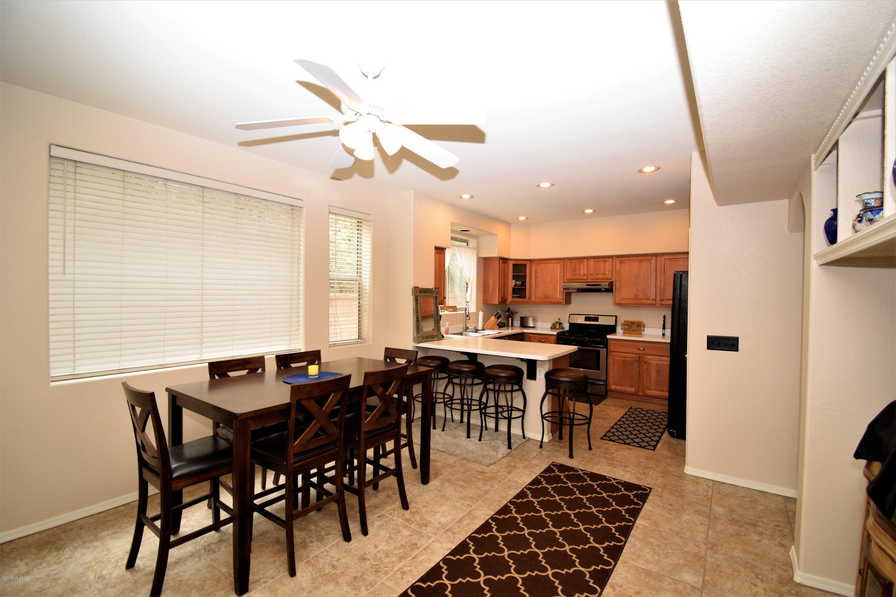 5259 E Calle Vista De Colores