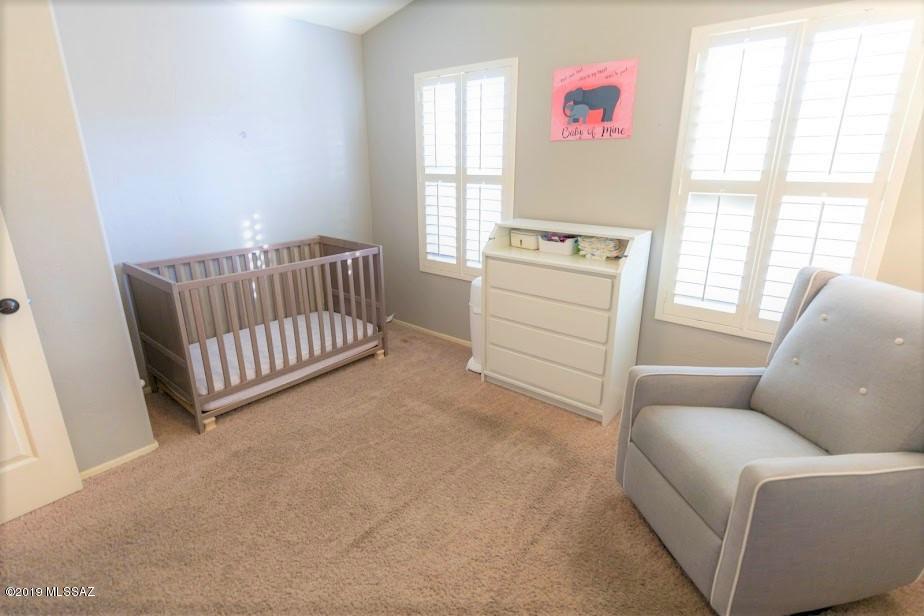 1339 E Mountain Place