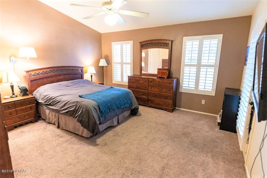 1339 E Mountain Place