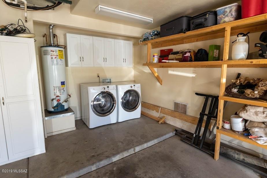 1339 E Mountain Place