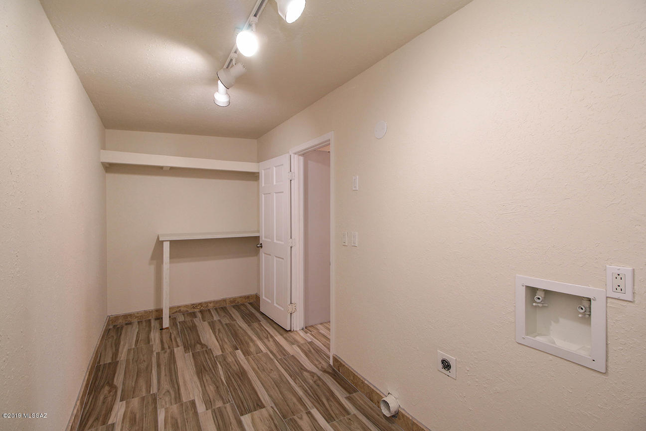 3549 W Falling Star Lane