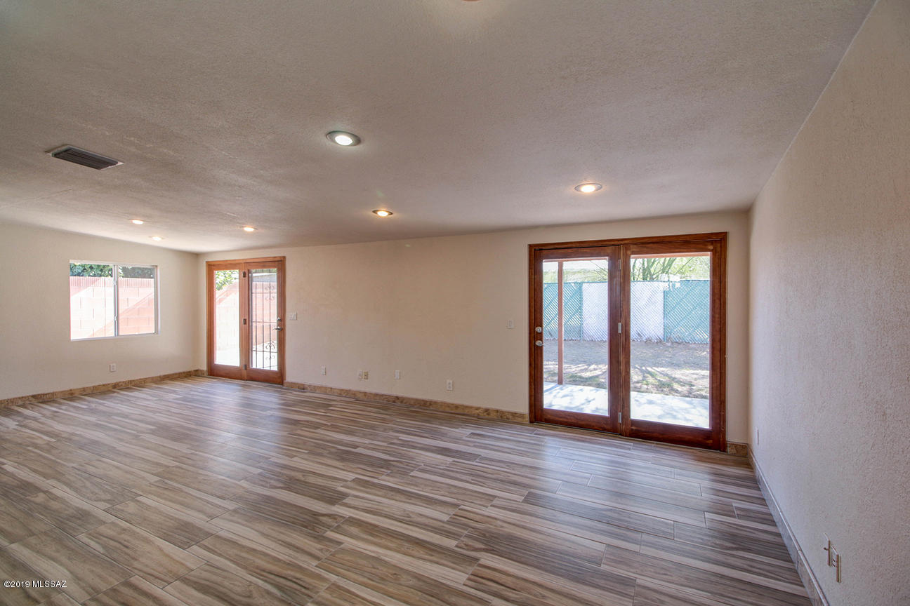 3549 W Falling Star Lane