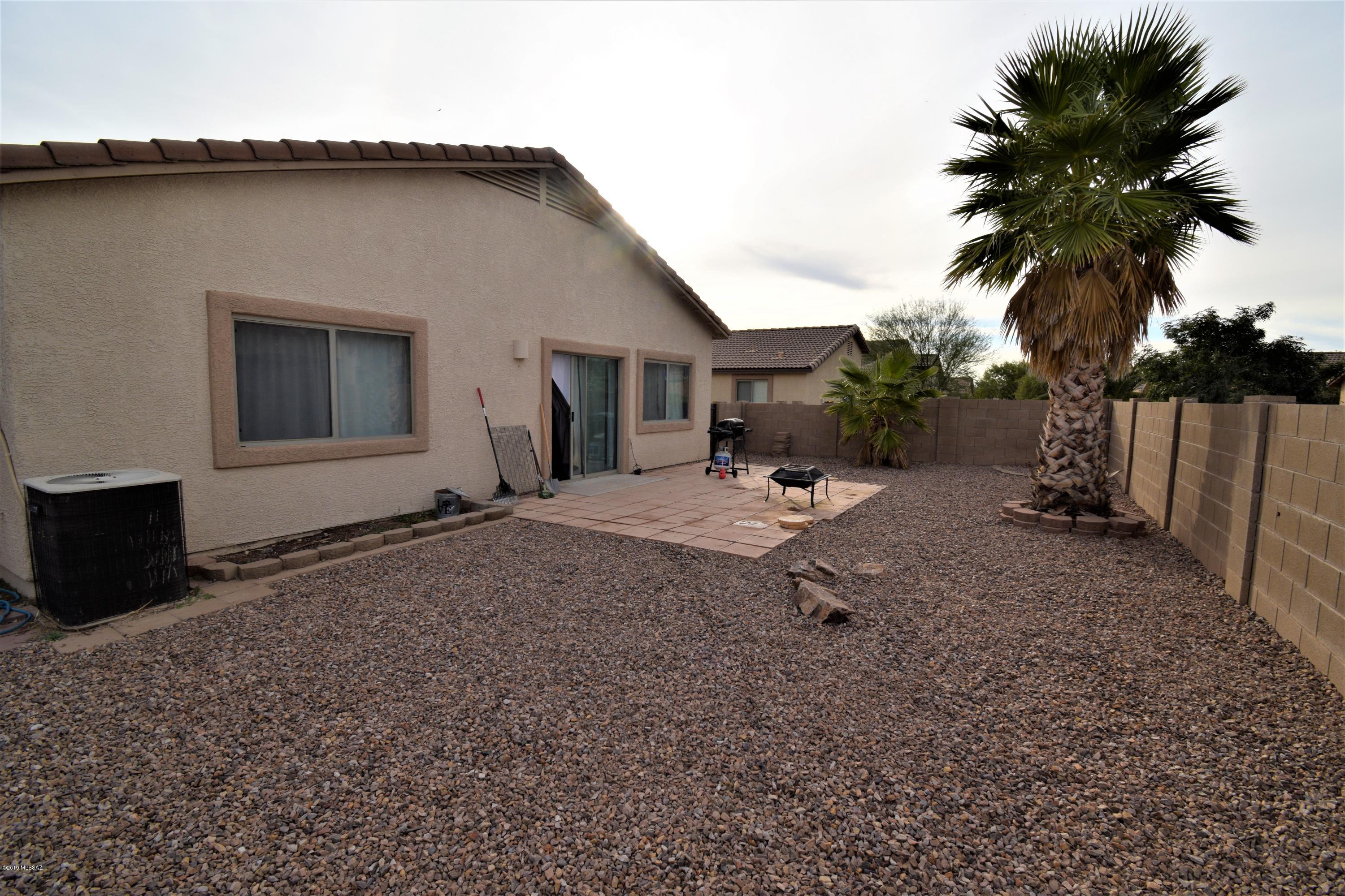 11038 W Willow Field Drive