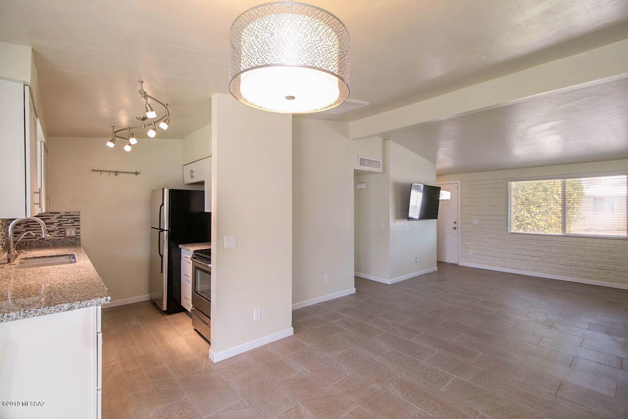 7420 N Stanton Place