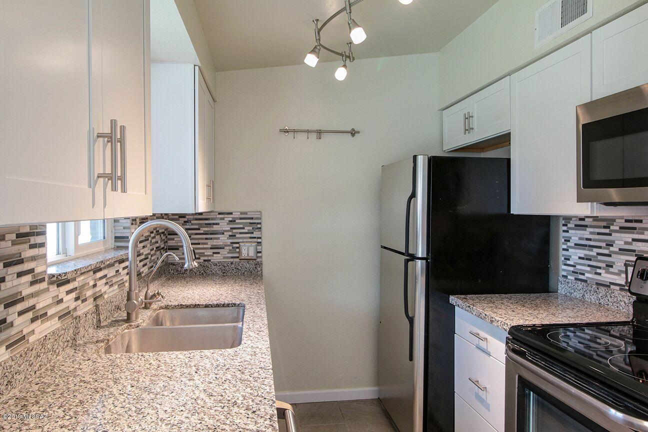 7420 N Stanton Place