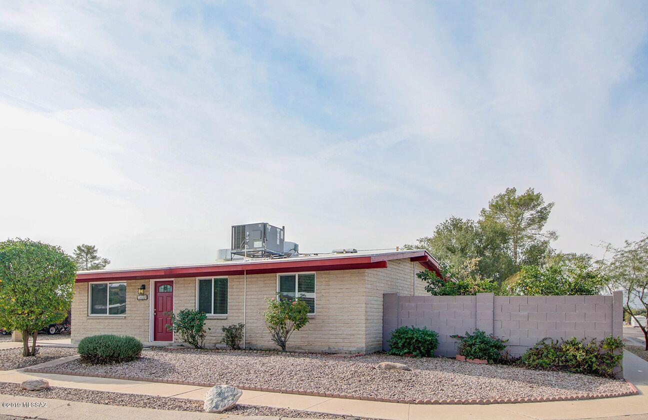 7420 N Stanton Place