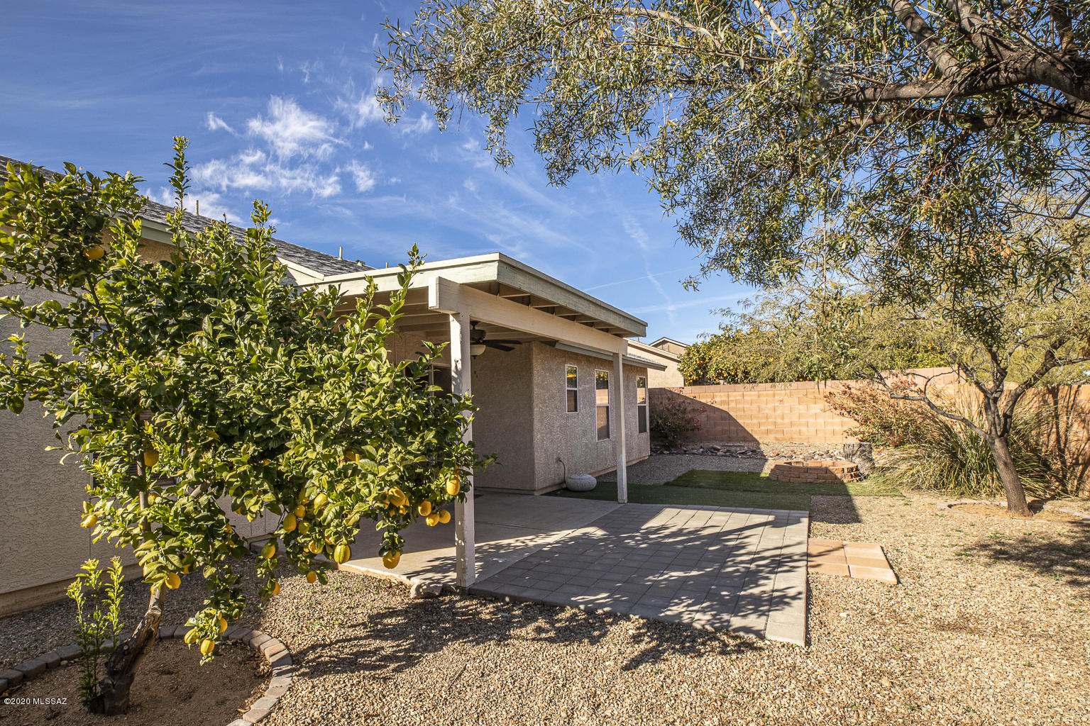 8936 N Bottlebush Lane