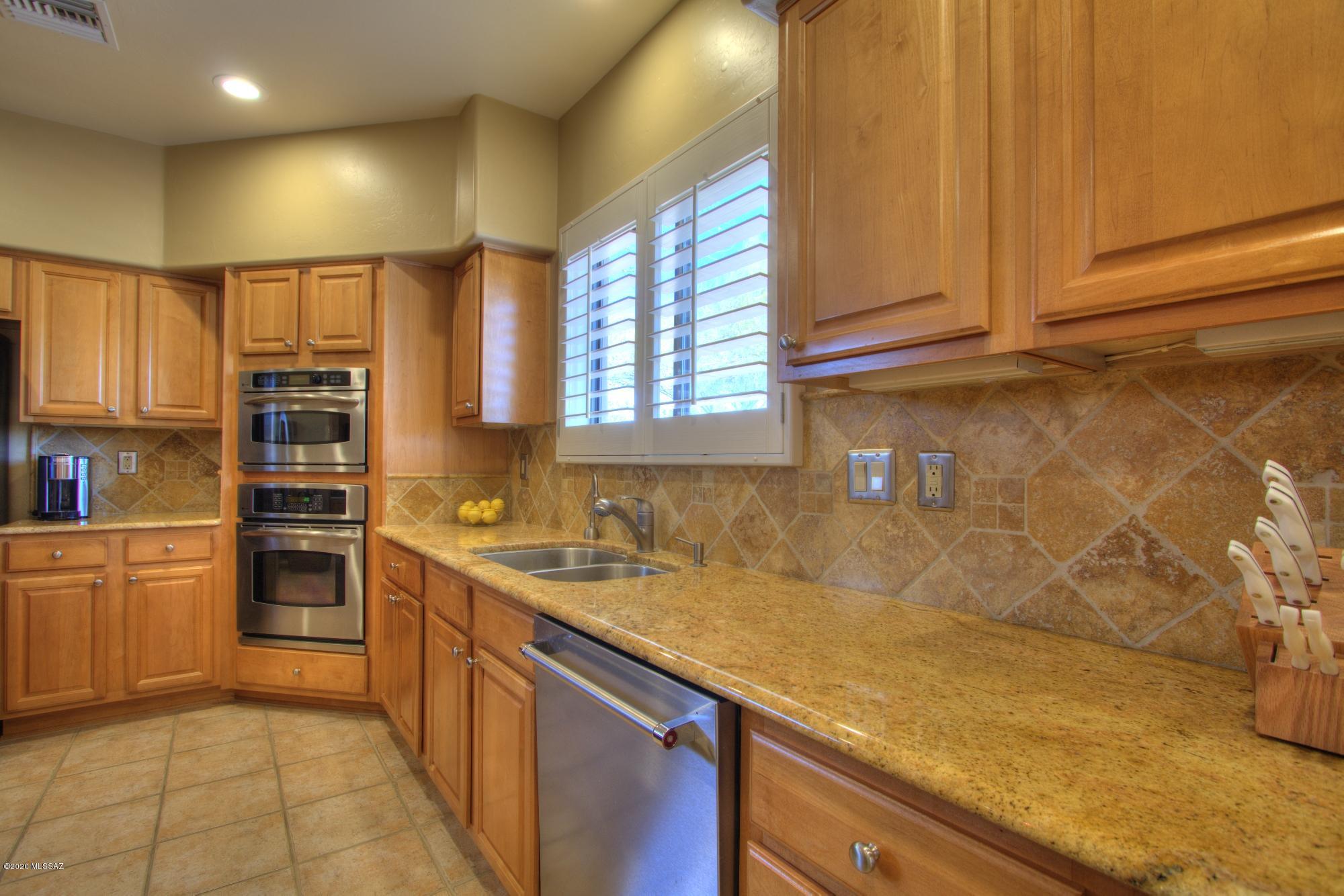 11582 N Ironwood Canyon Place