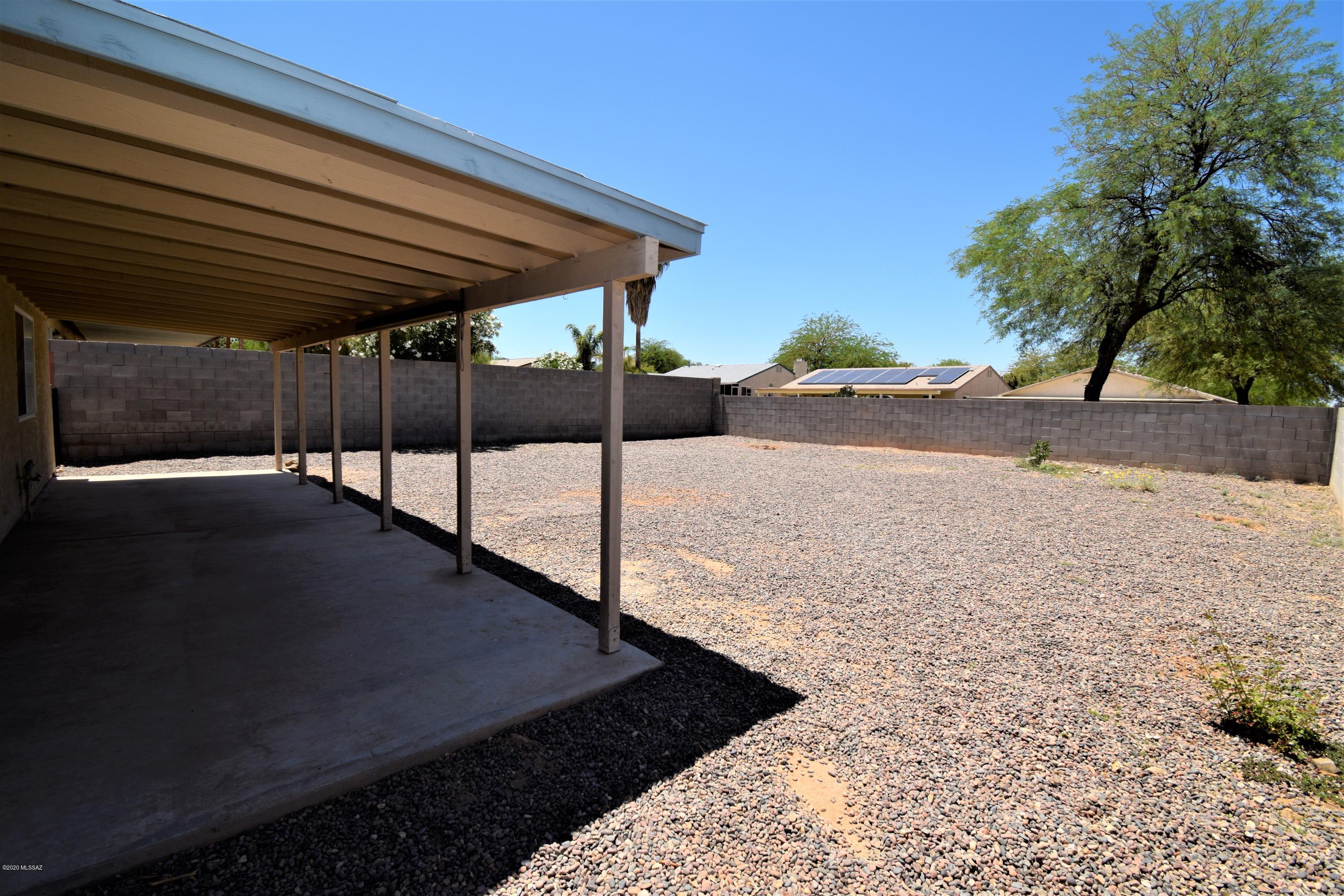 8987 E McMurray Place