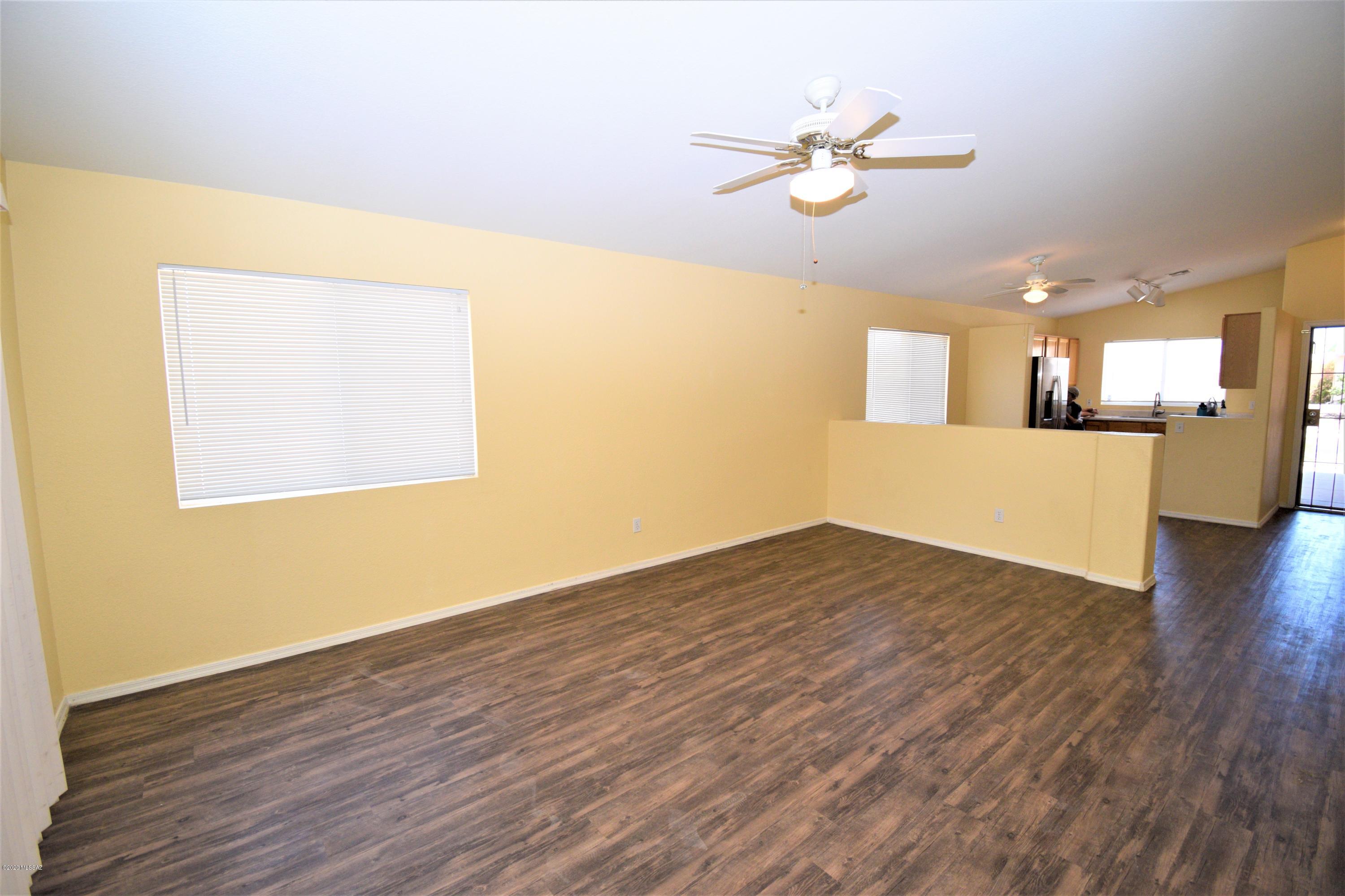 8987 E McMurray Place