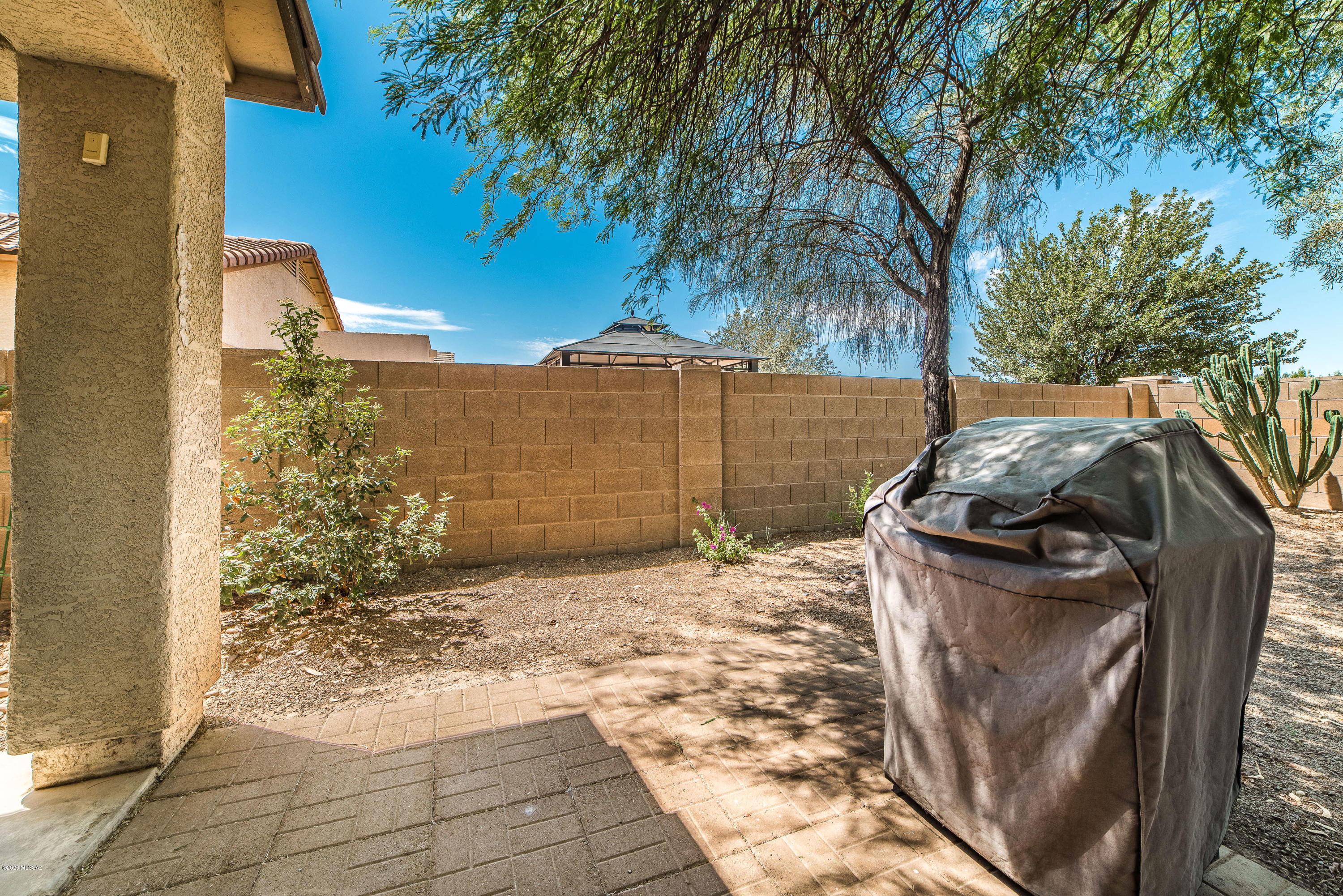 12667 N Crooked Willow Drive