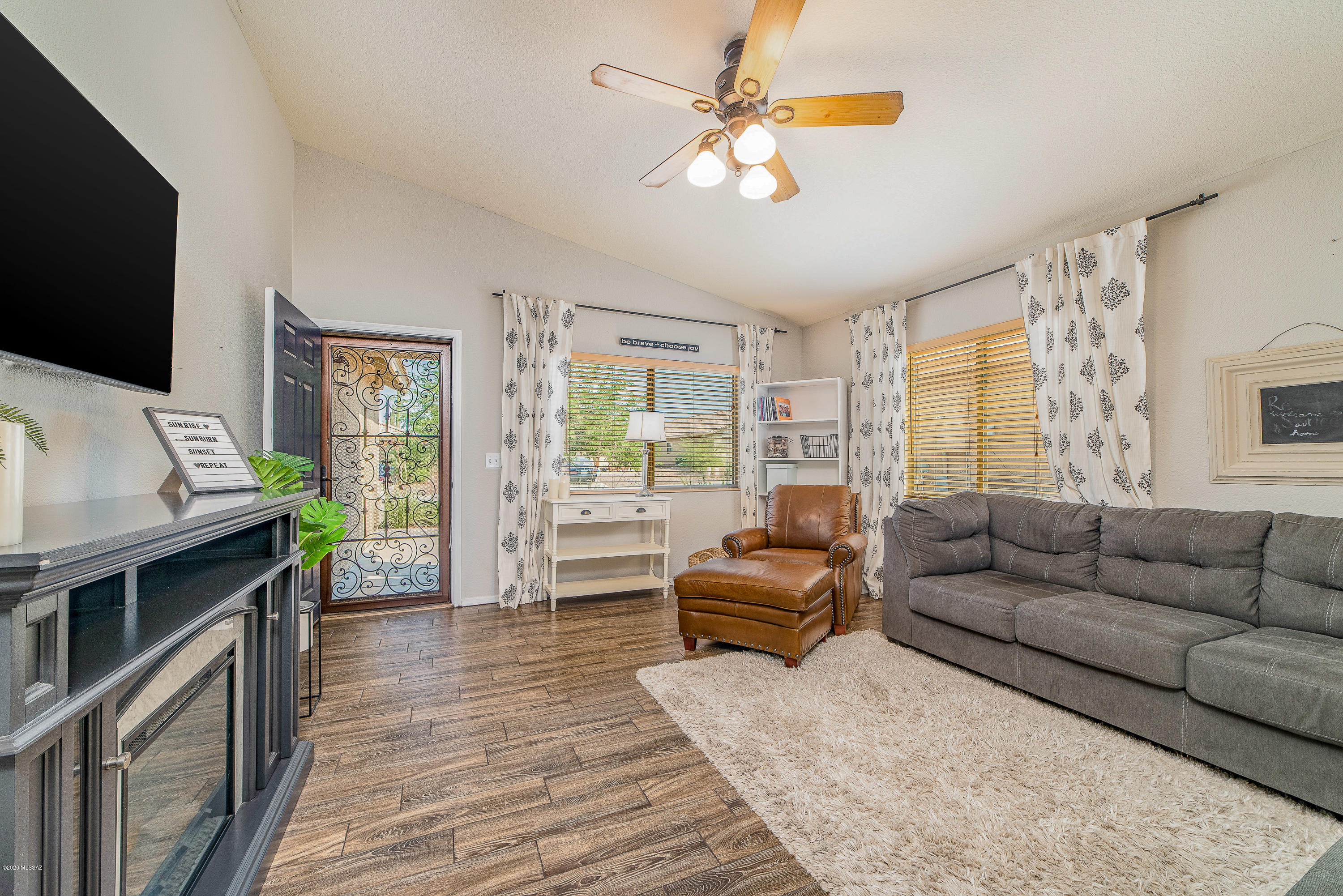 5277 W Canyon Towhee Street