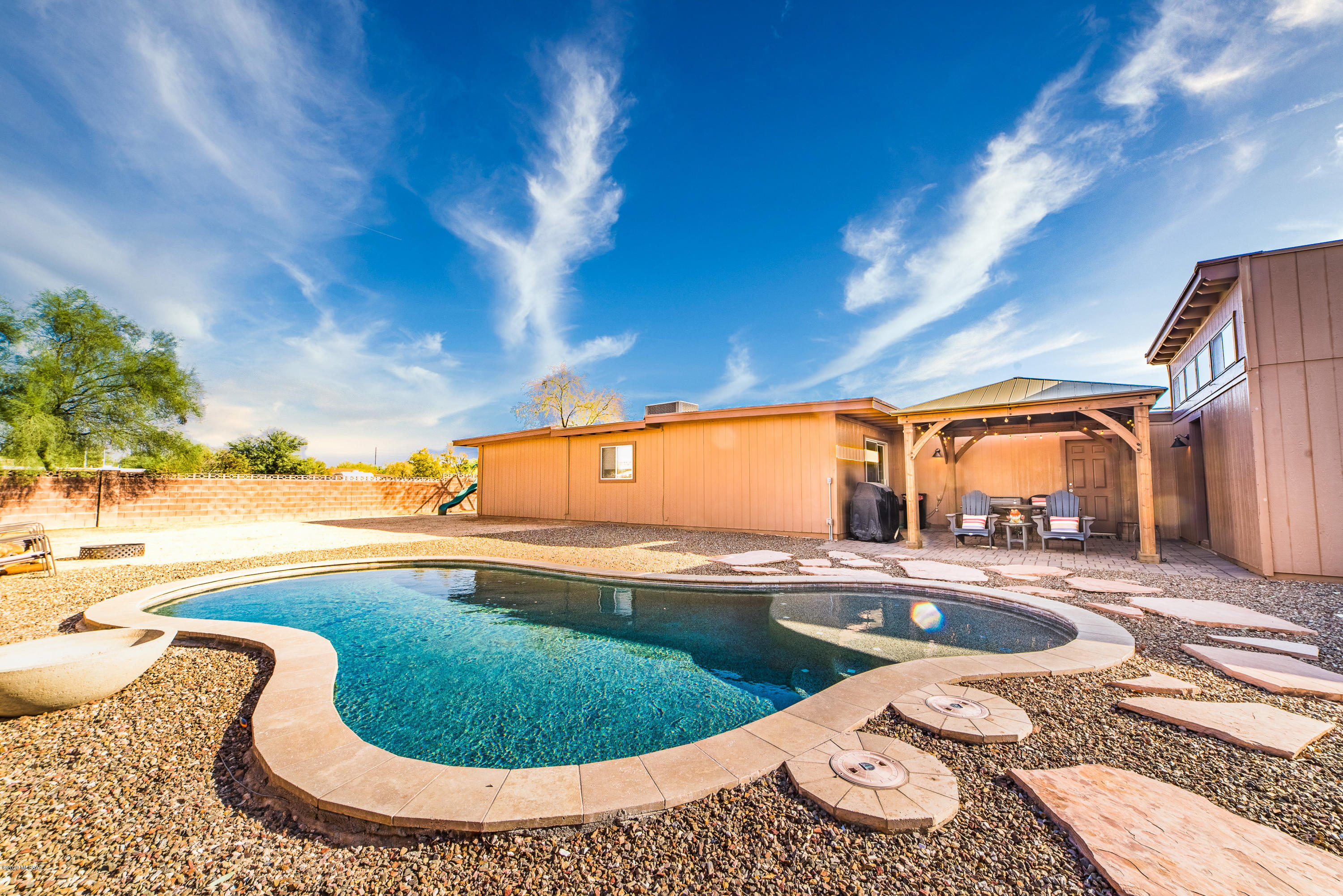 6741 N Montrose Drive