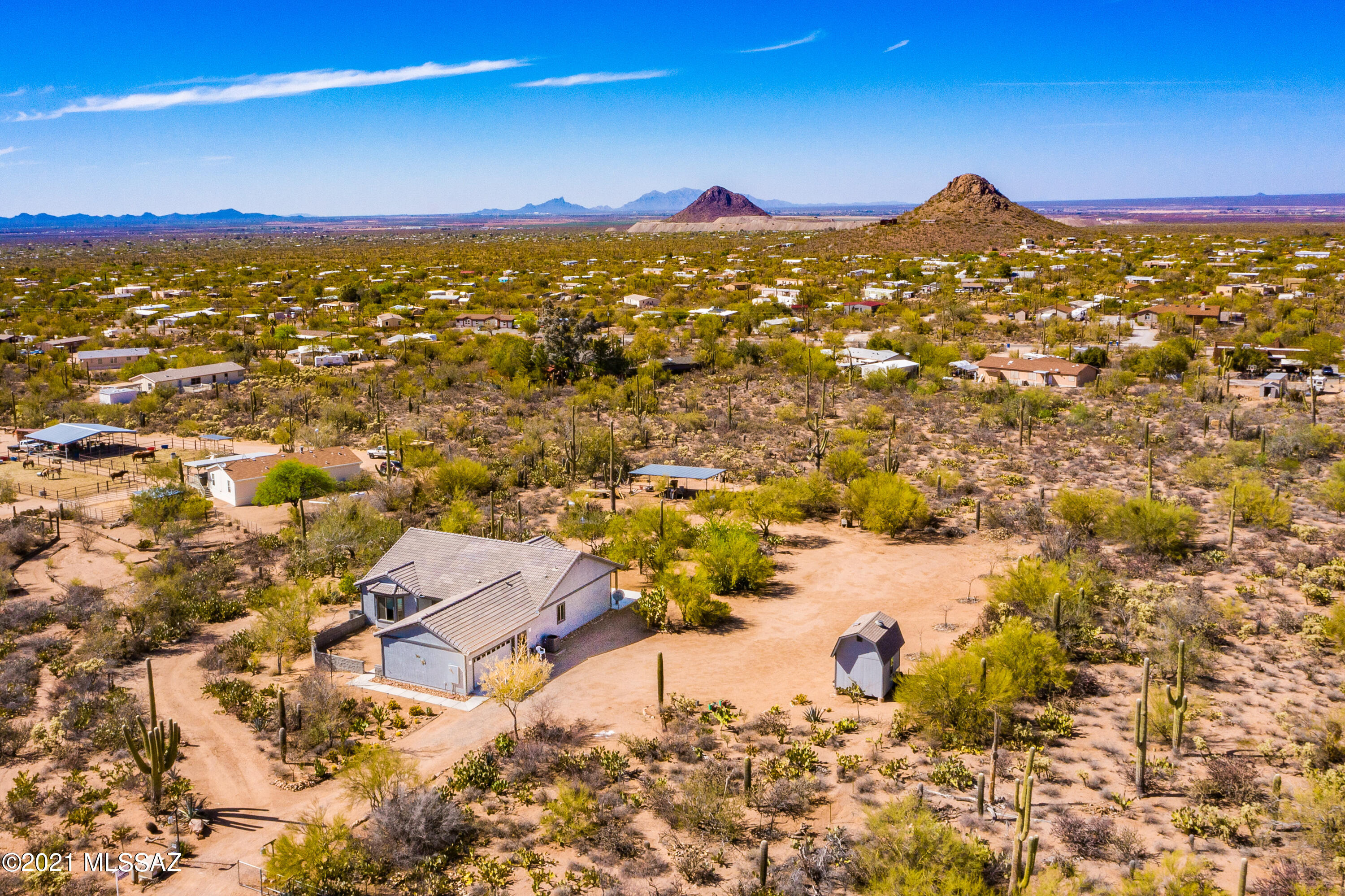 5861 N Desert View Drive