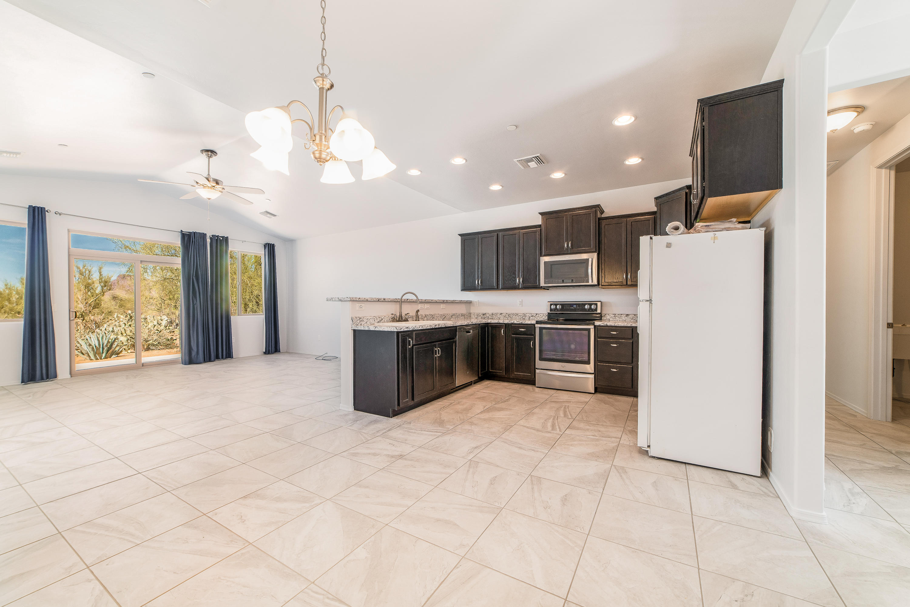 5861 N Desert View Drive