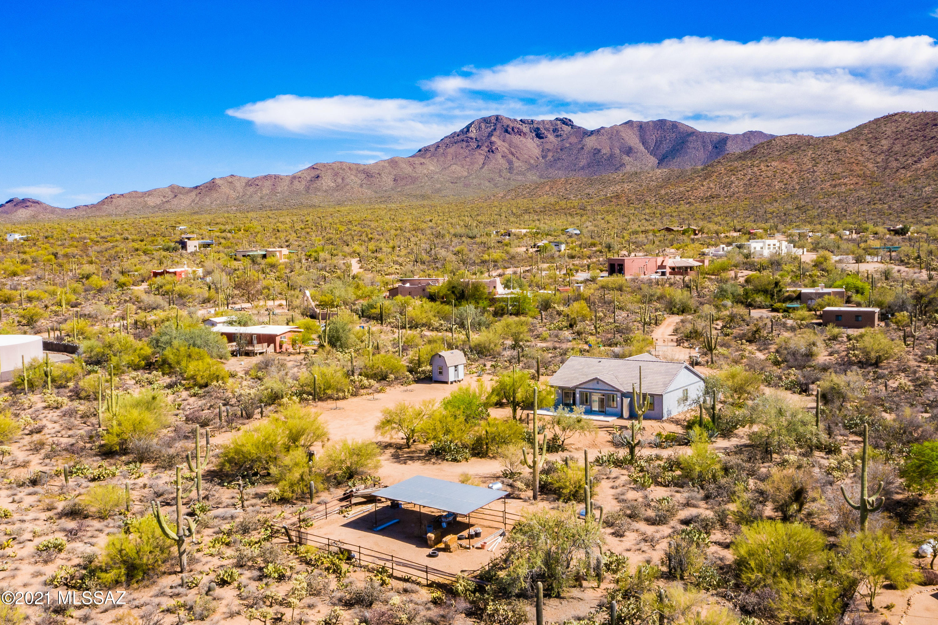 5861 N Desert View Drive