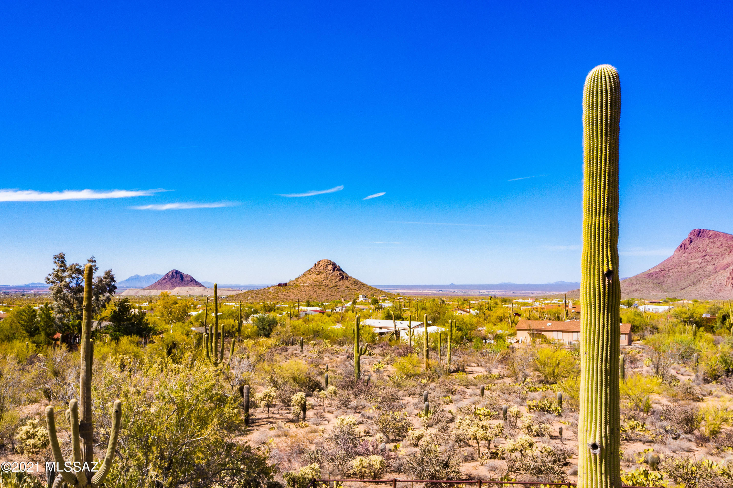 5861 N Desert View Drive