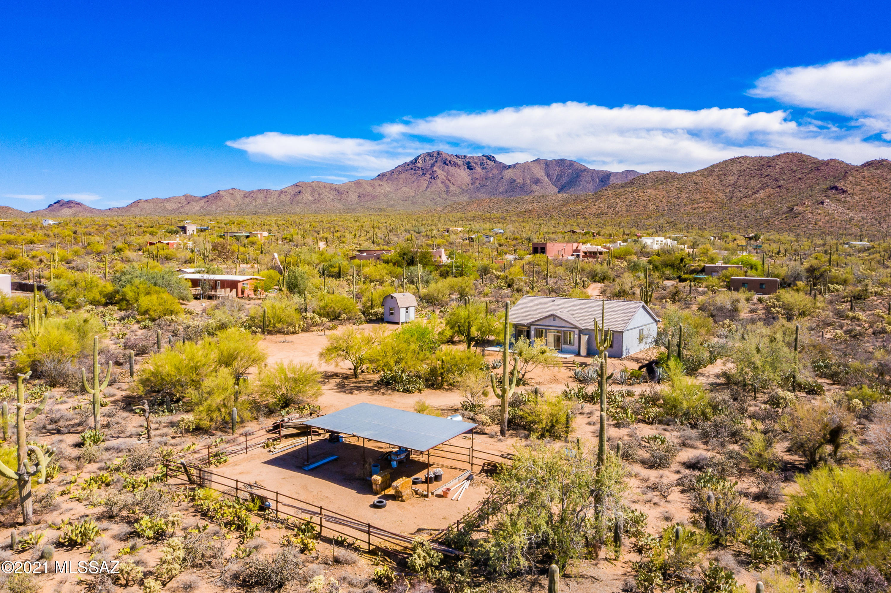 5861 N Desert View Drive