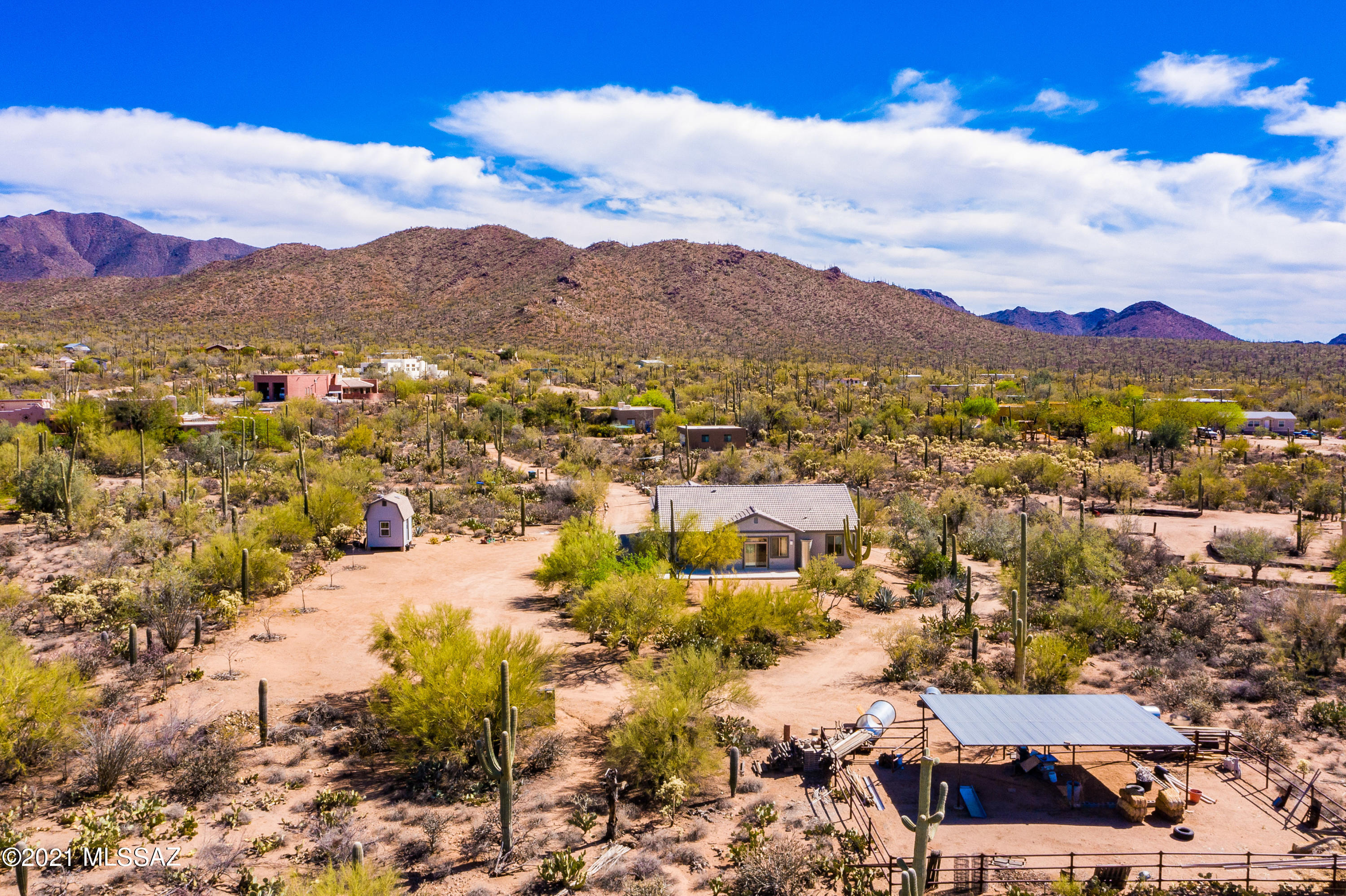 5861 N Desert View Drive