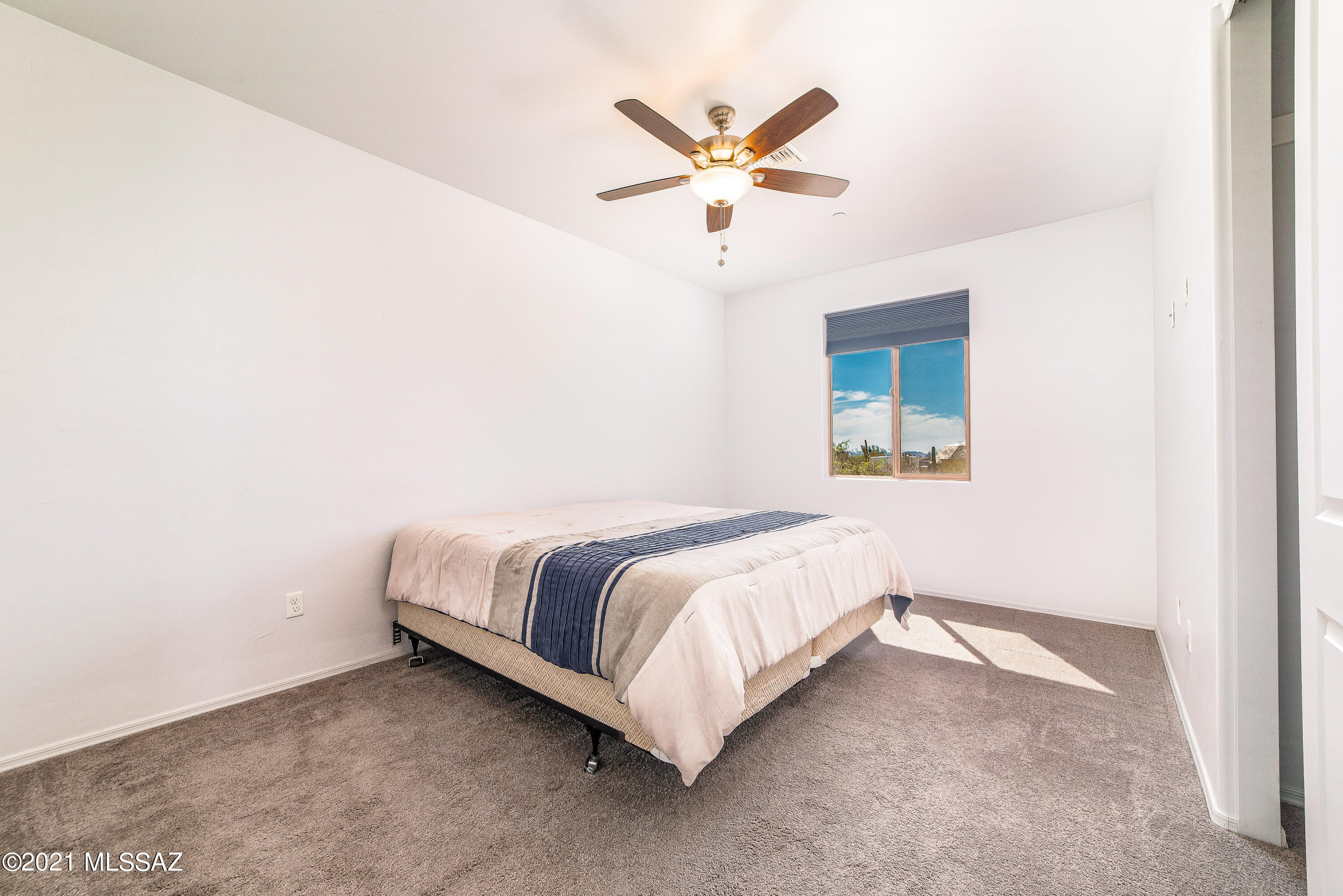 5861 N Desert View Drive