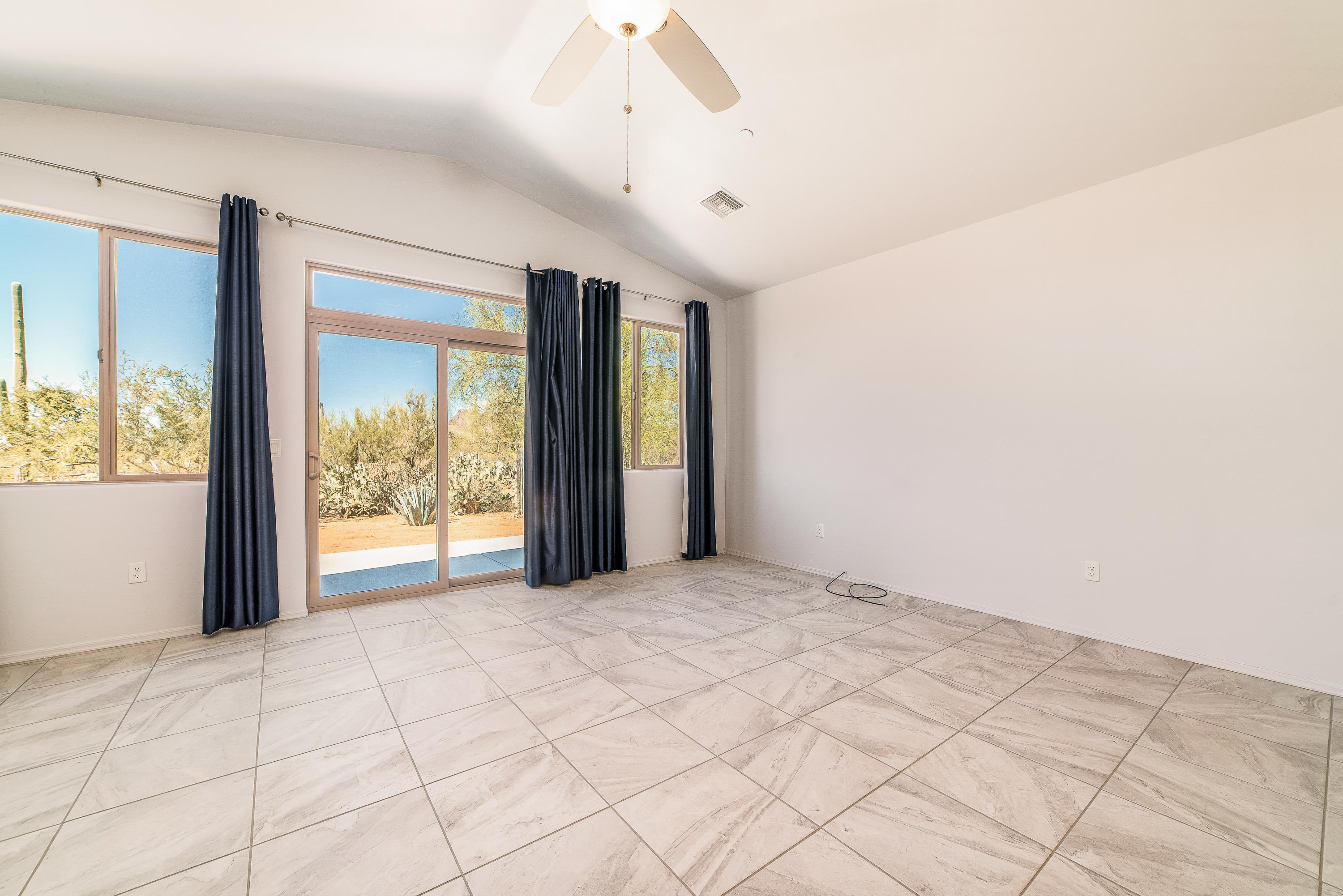 5861 N Desert View Drive