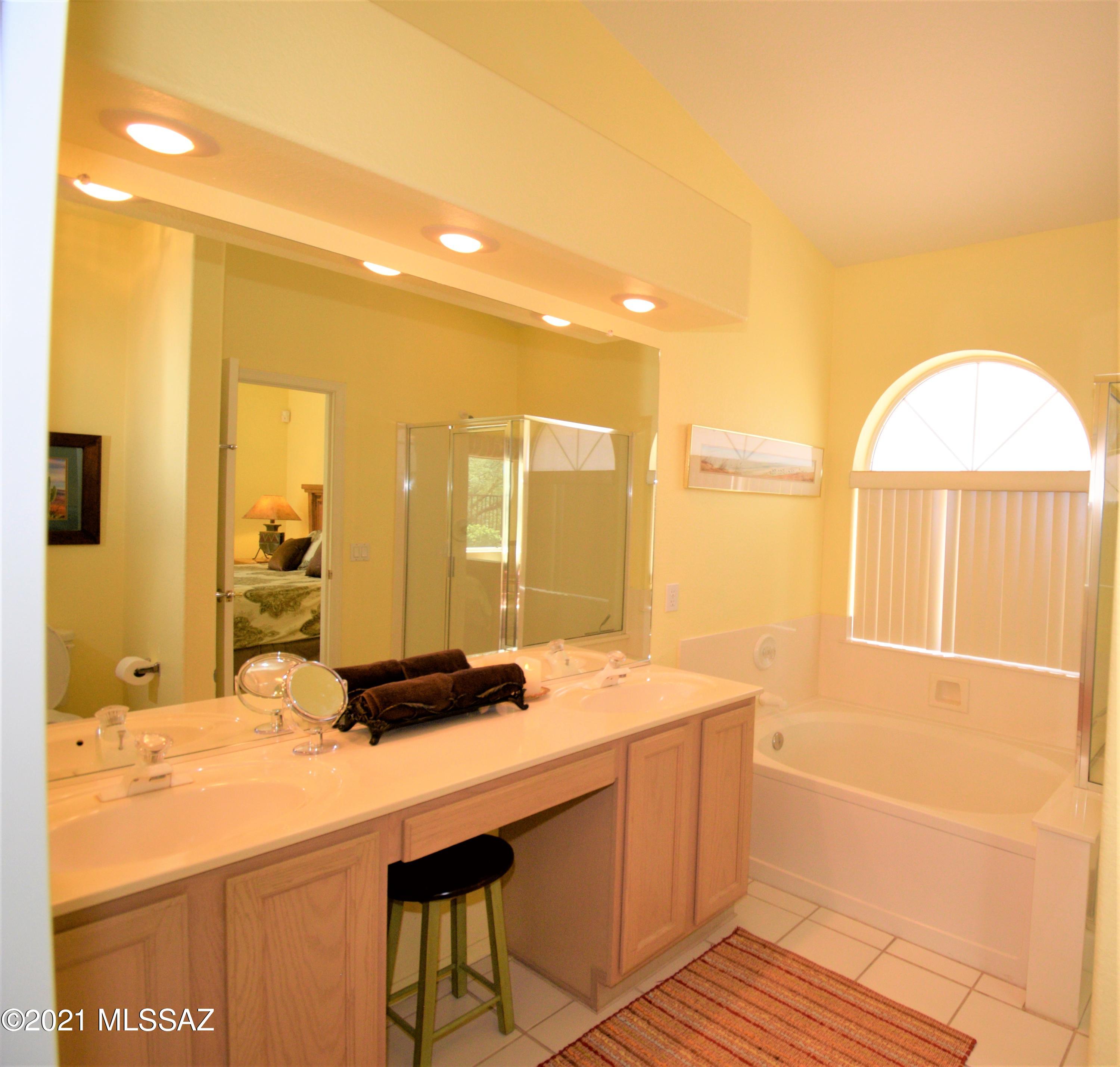 12212 N New Dawn Avenue