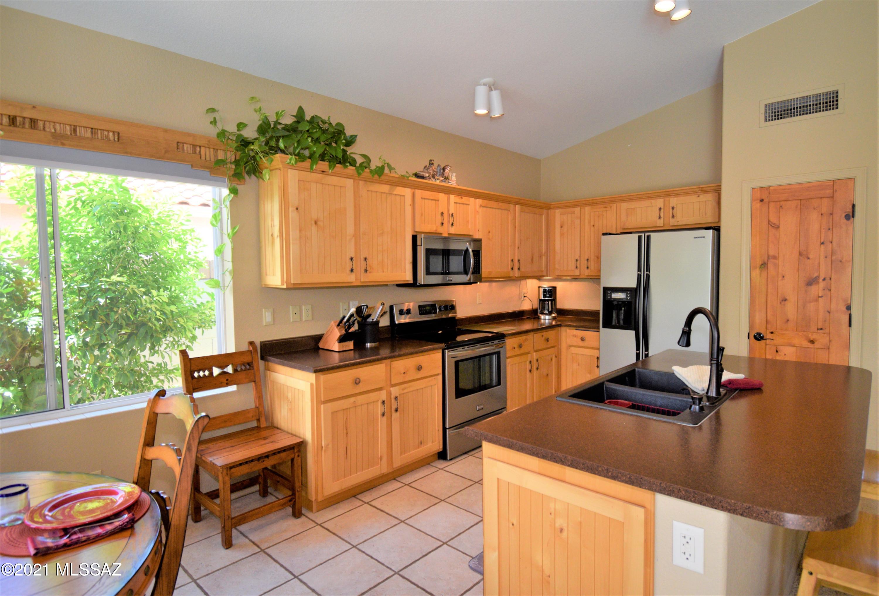 12212 N New Dawn Avenue