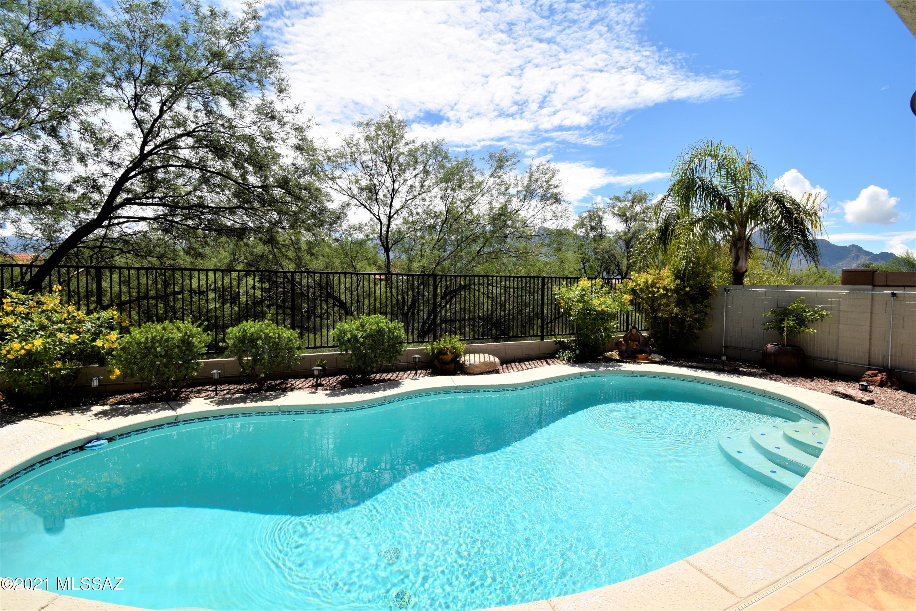 12212 N New Dawn Avenue