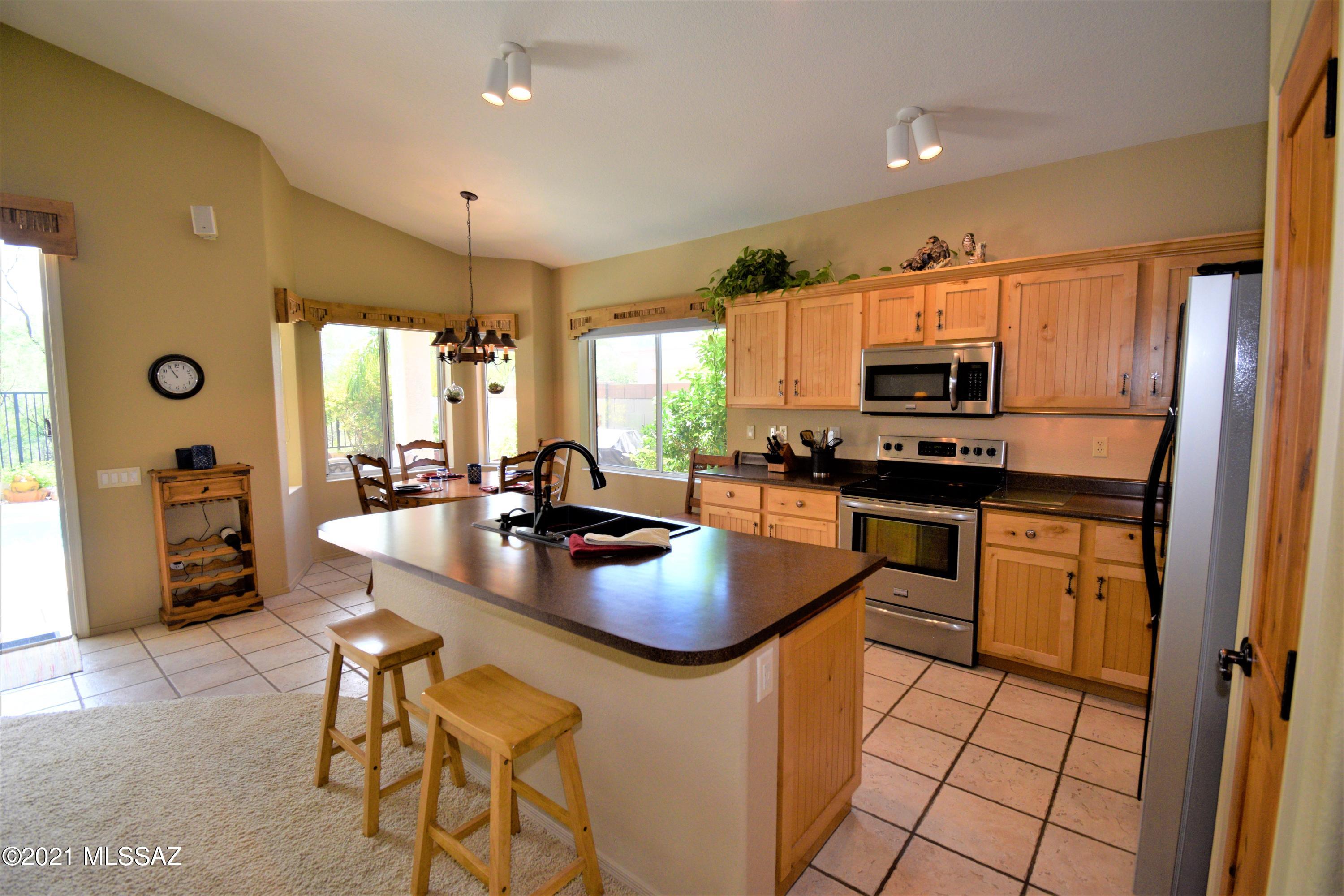 12212 N New Dawn Avenue