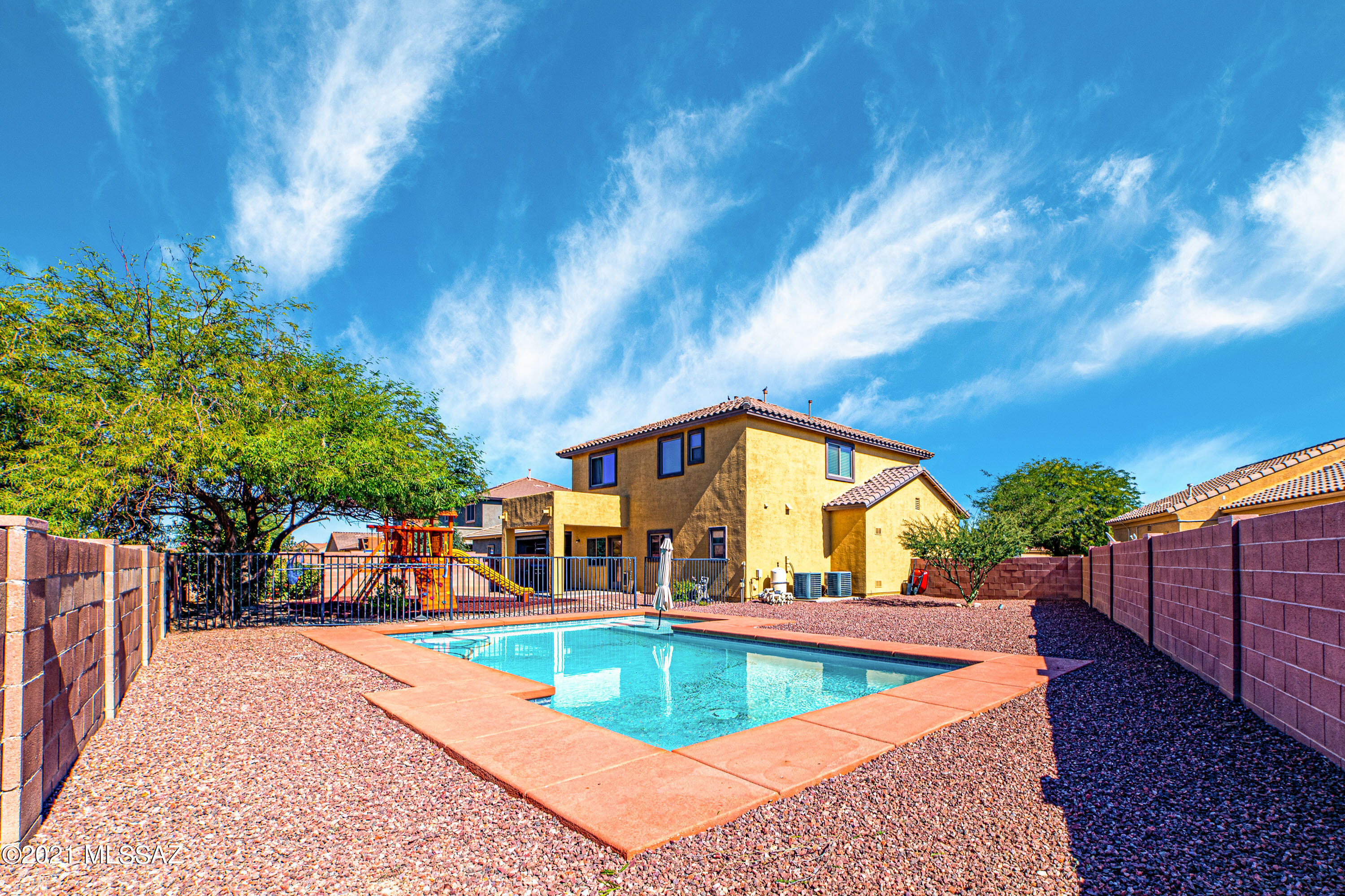 12821 N Fox Hollow Drive