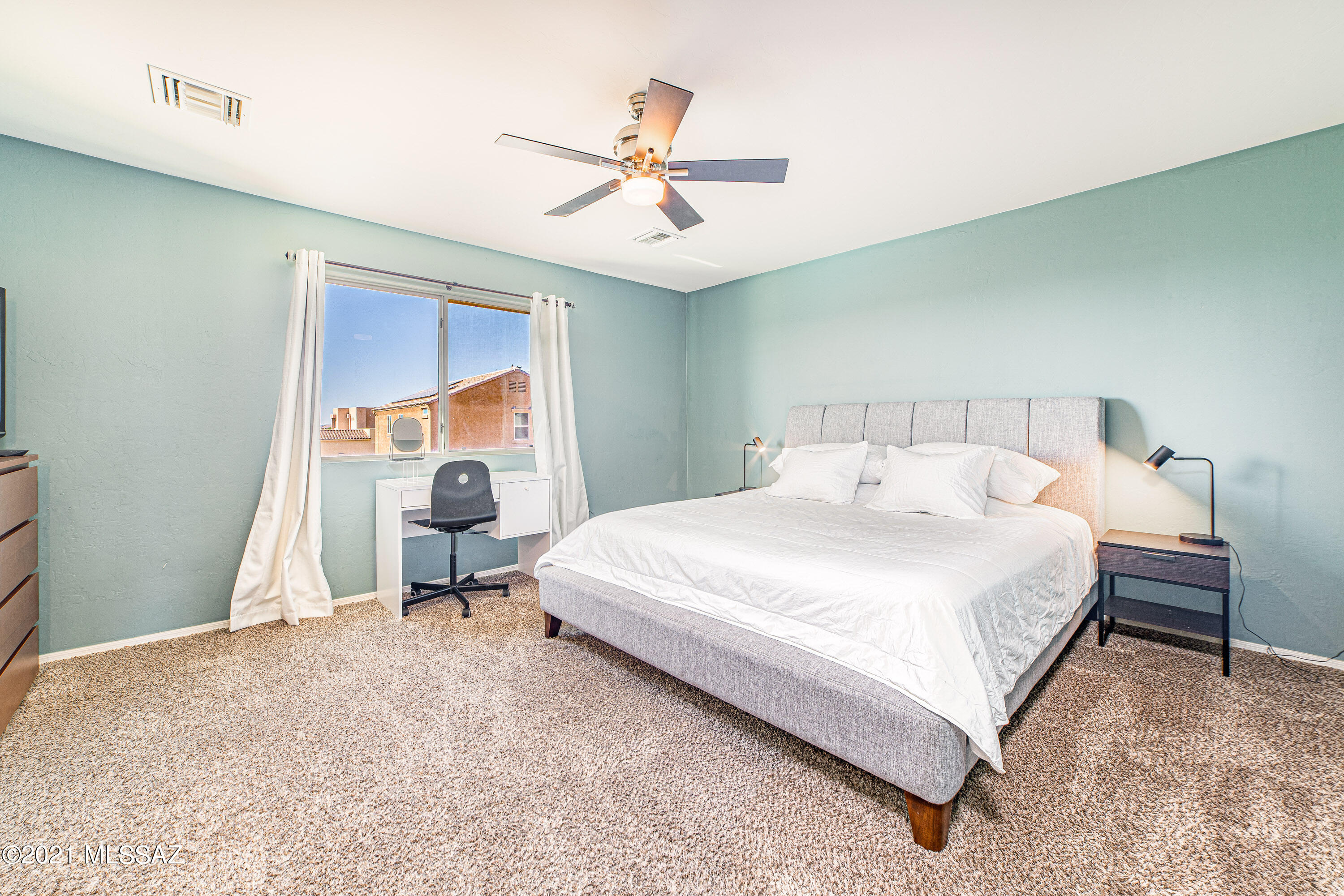 12821 N Fox Hollow Drive