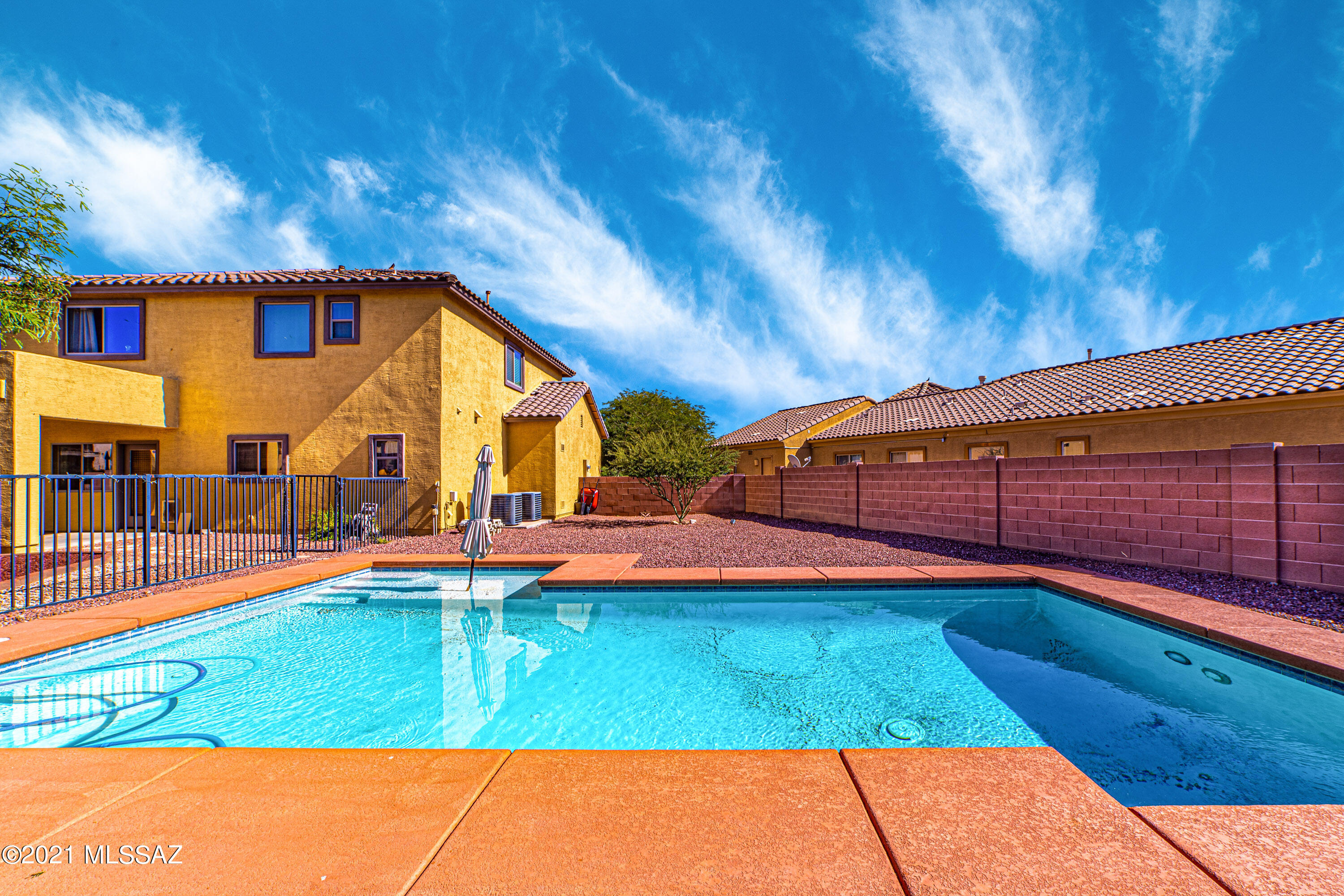 12821 N Fox Hollow Drive