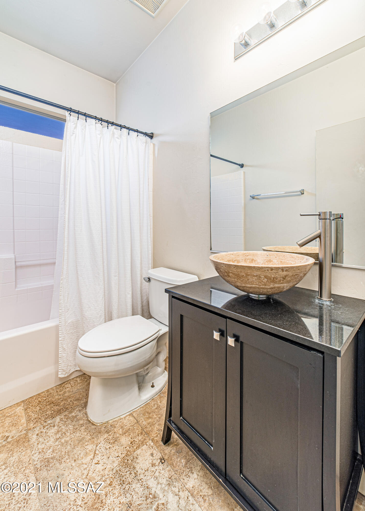 12821 N Fox Hollow Drive