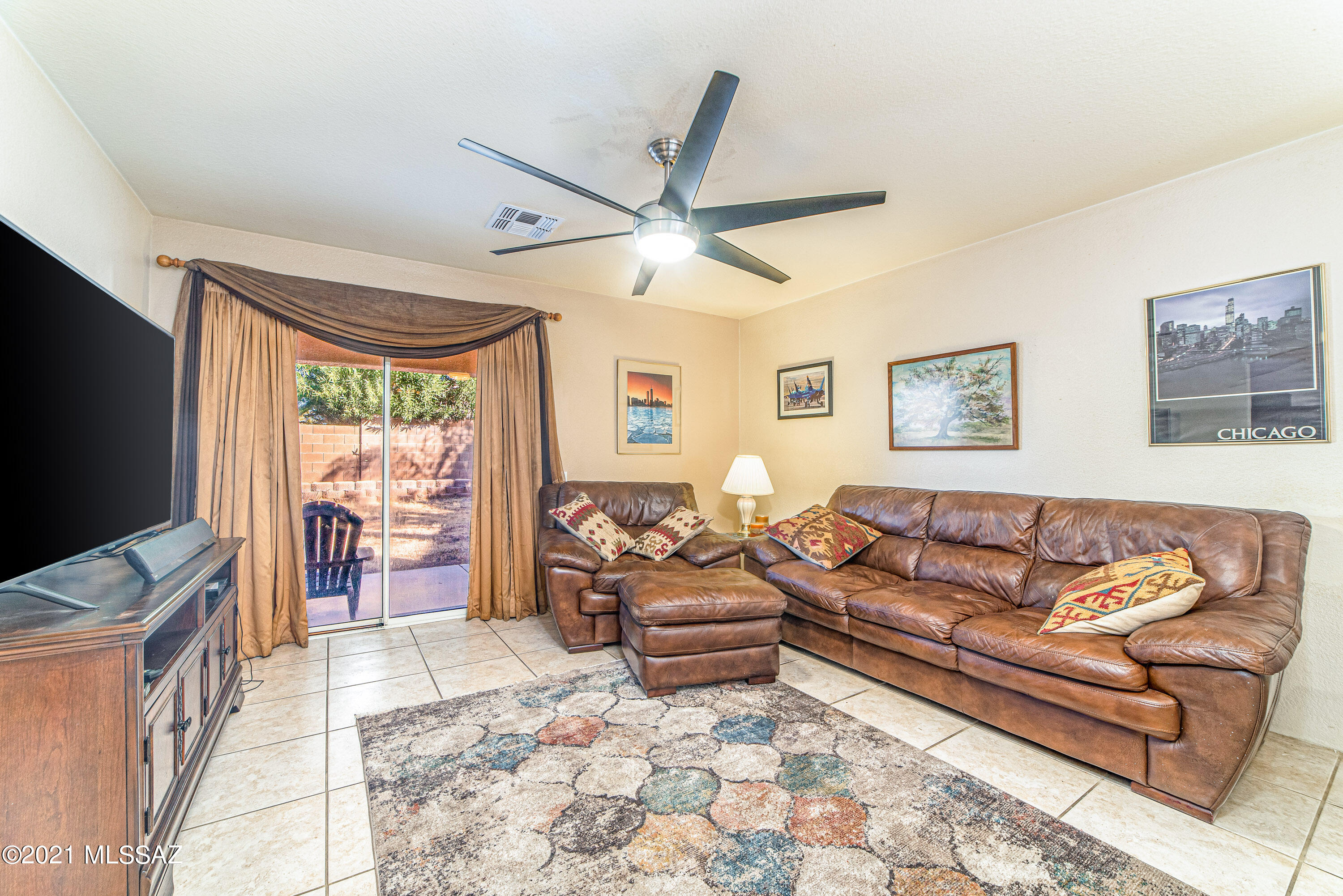 2632 W Mountain Heights Court