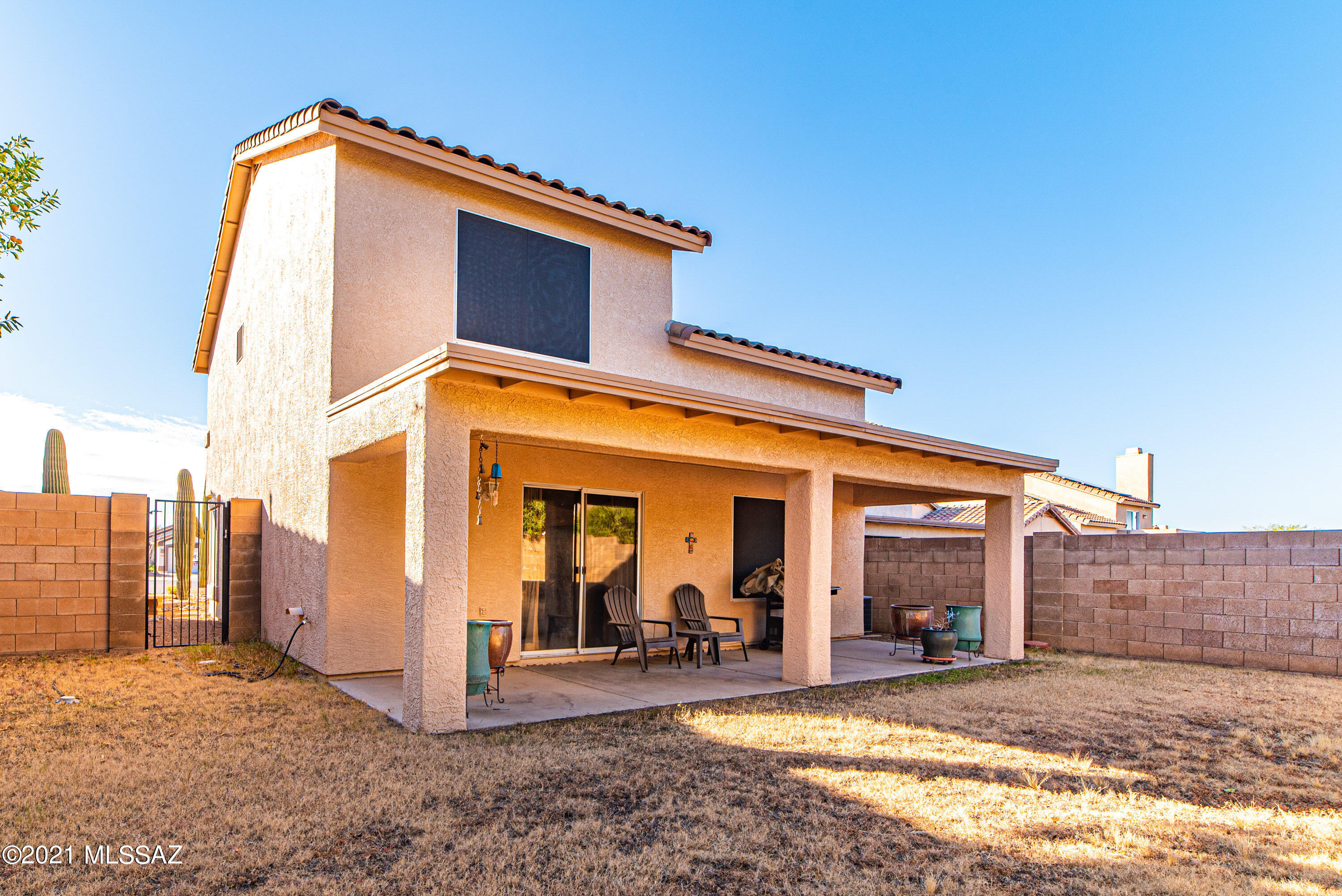 2632 W Mountain Heights Court