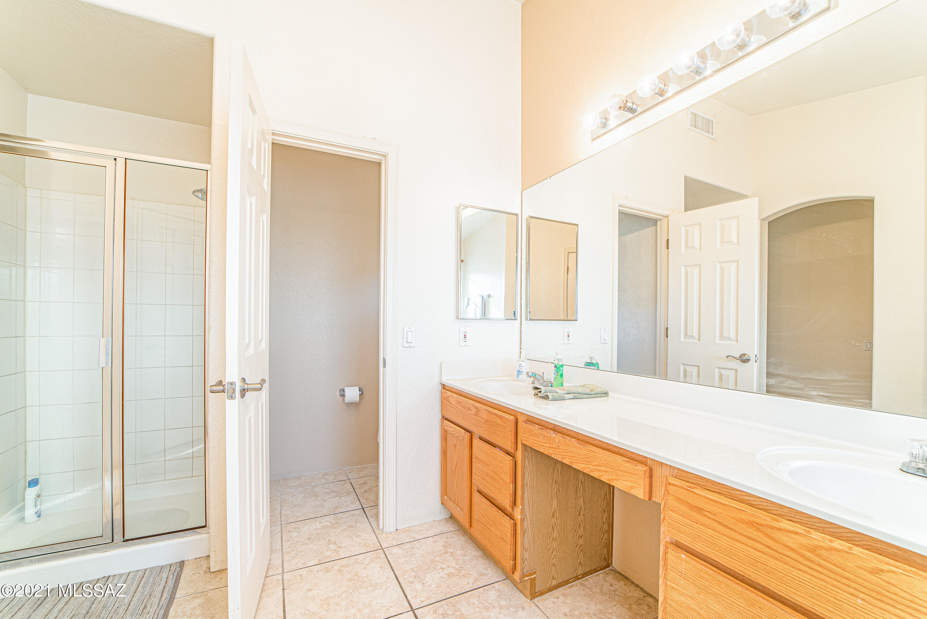 2632 W Mountain Heights Court