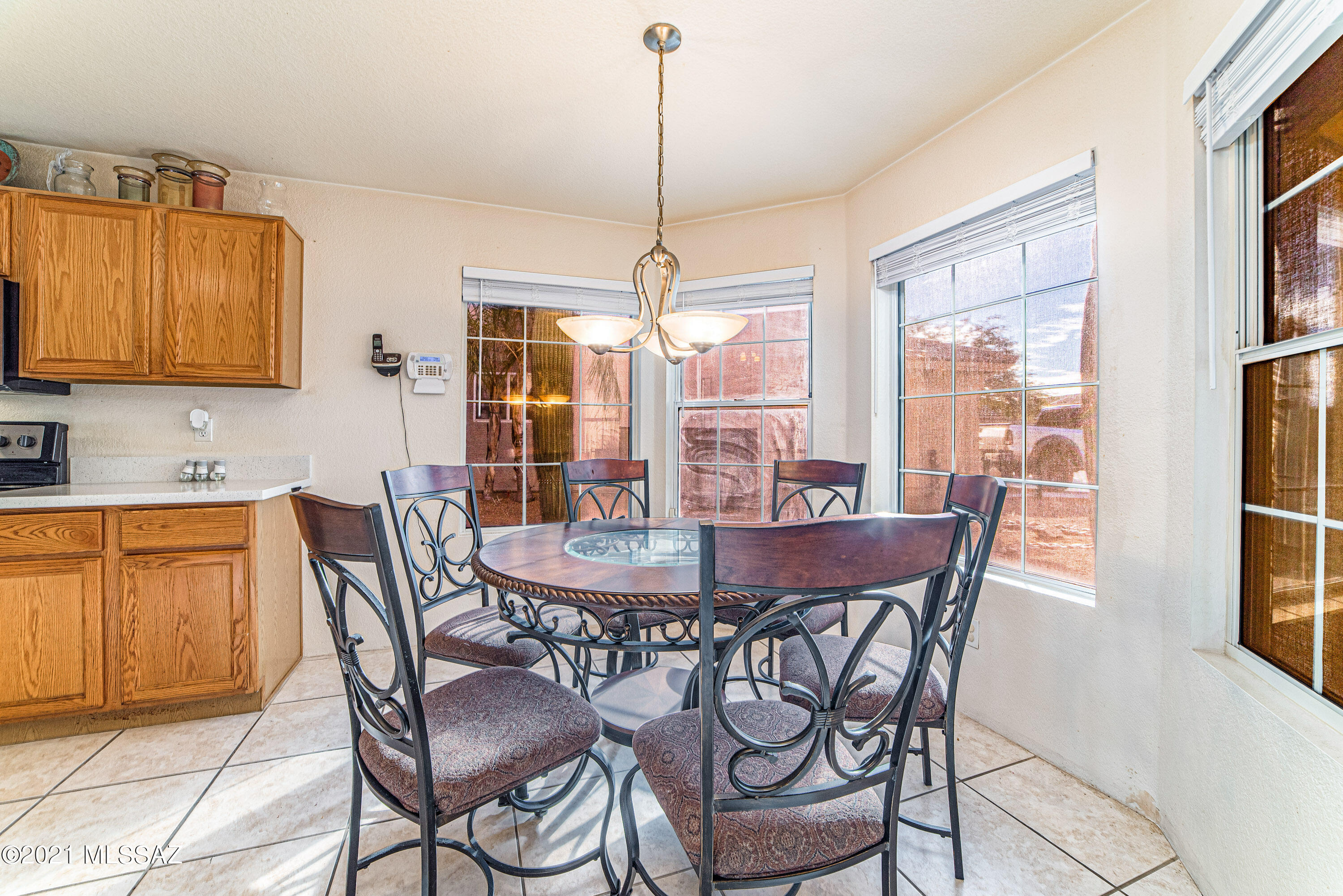 2632 W Mountain Heights Court