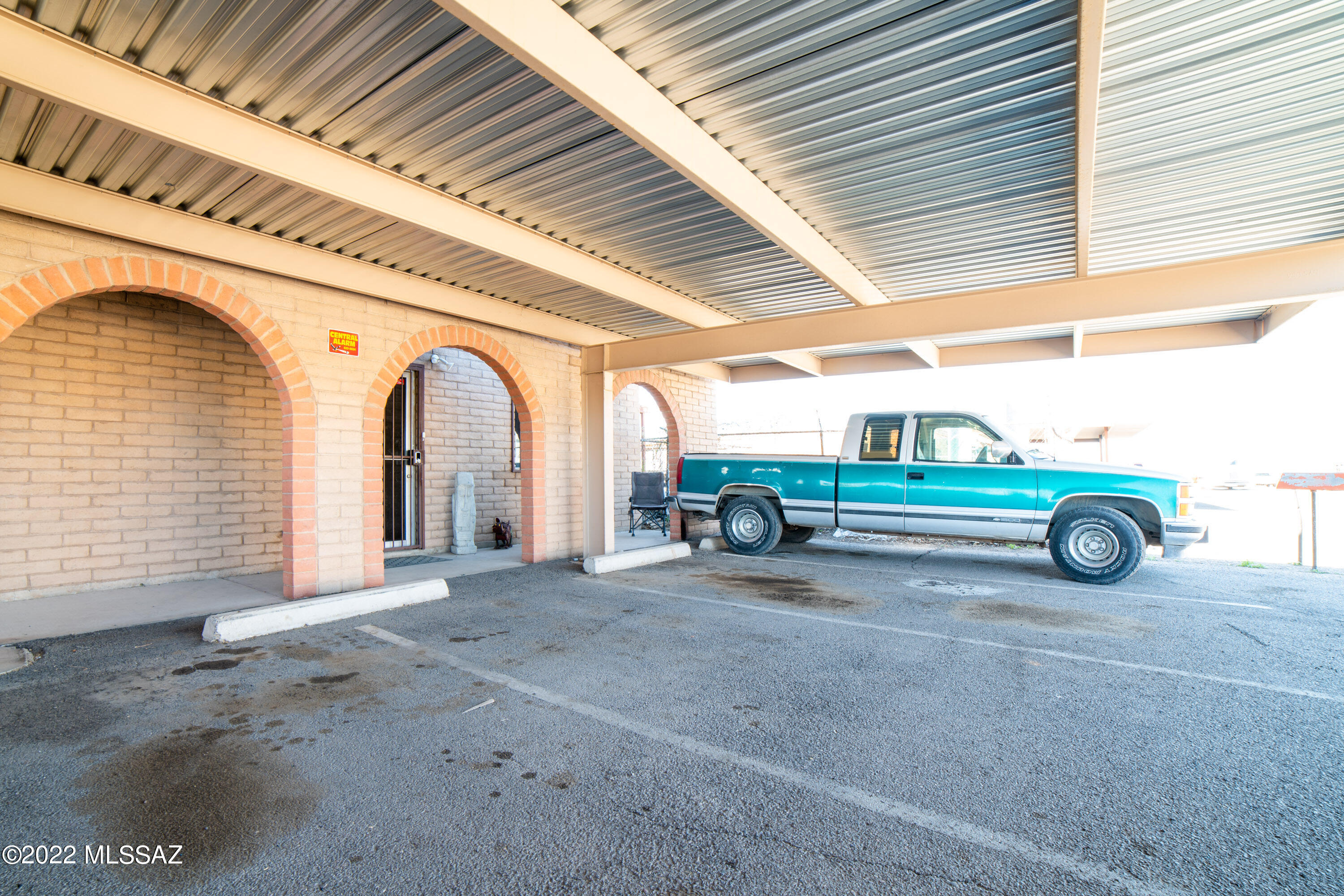 3156 E President Street