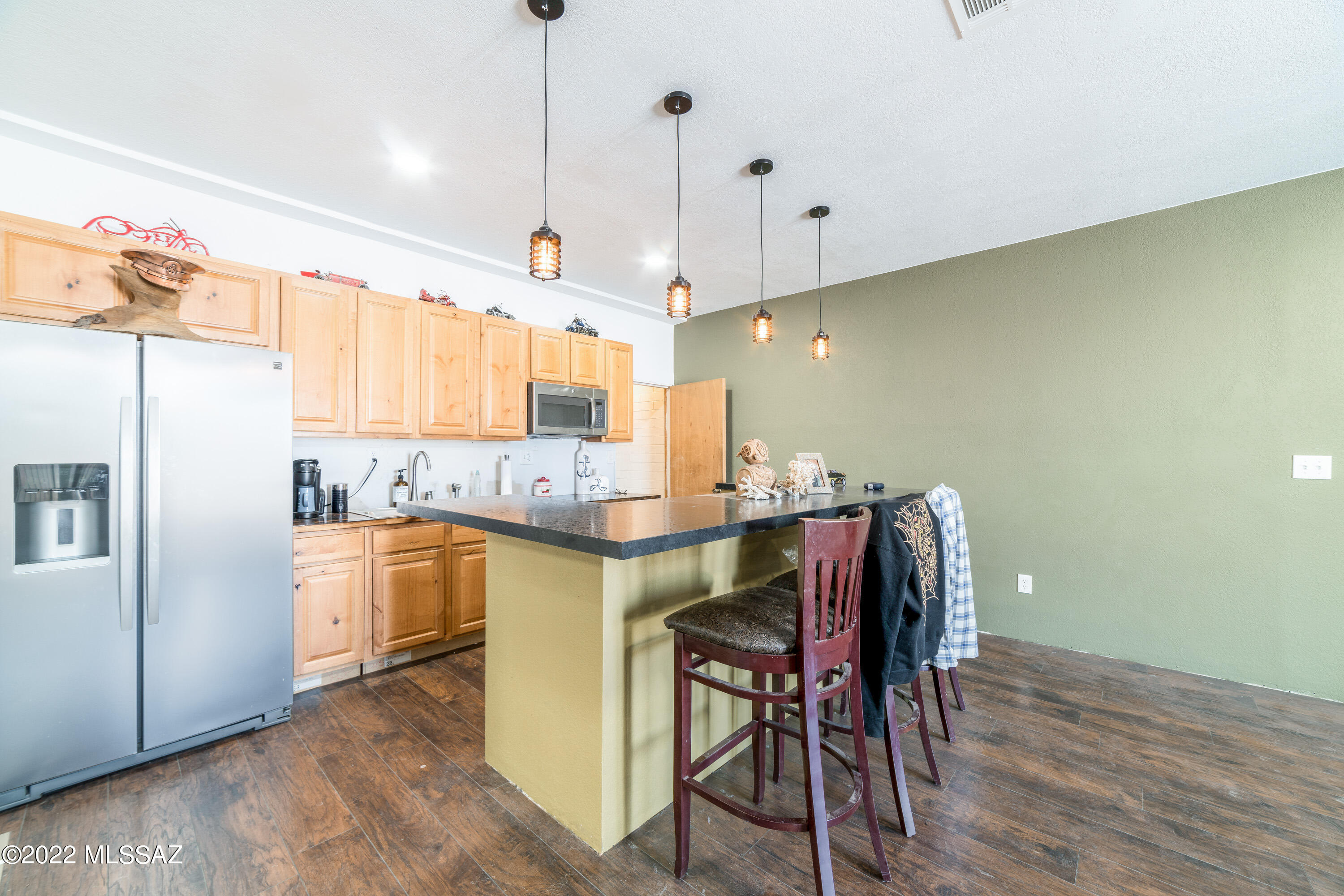 3156 E President Street