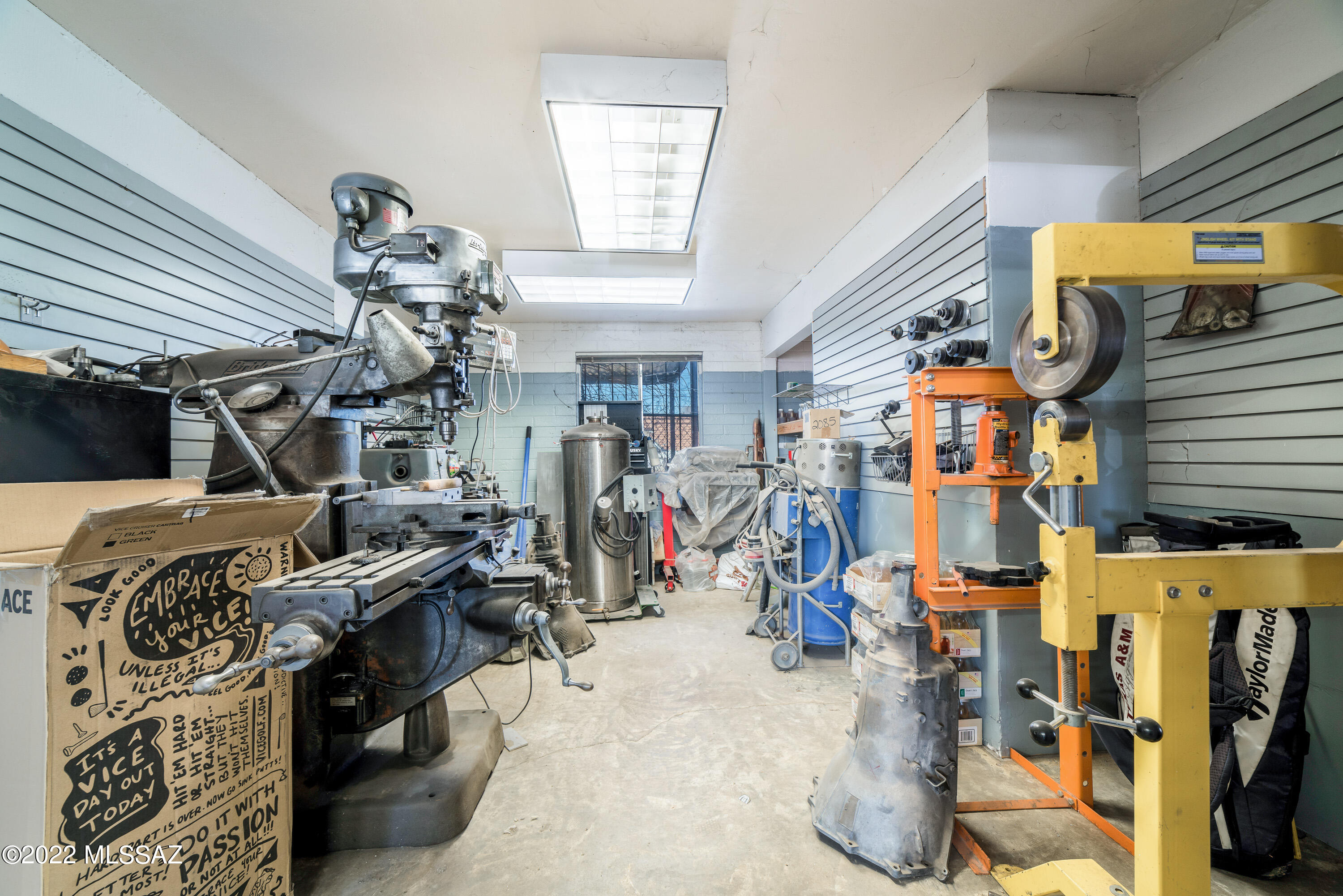 3156 E President Street