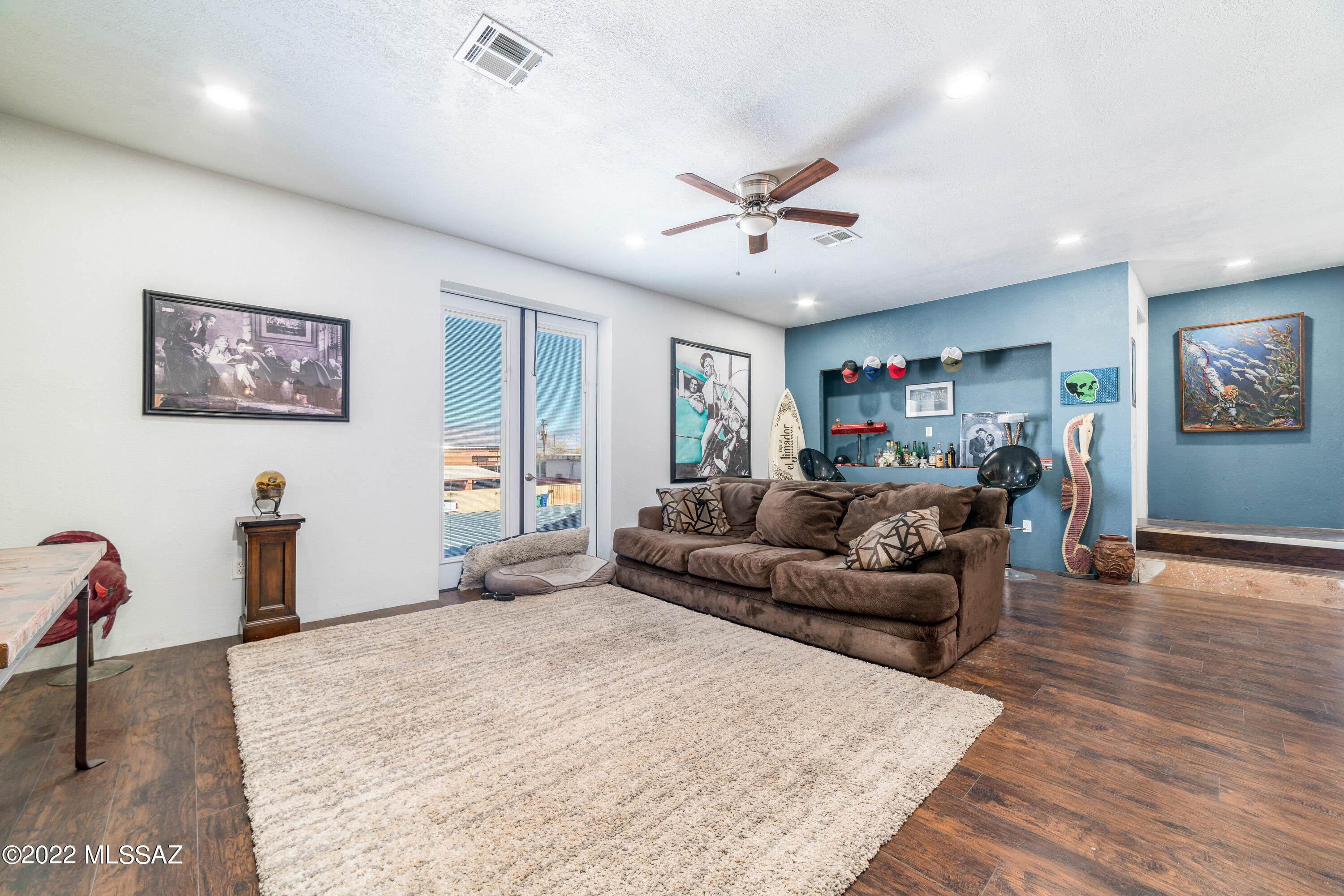 3156 E President Street