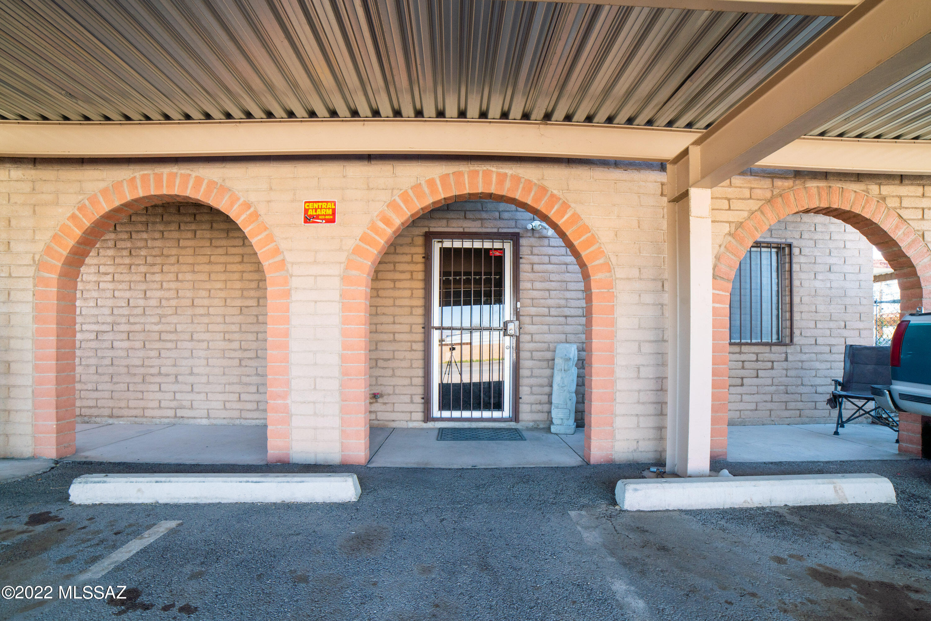 3156 E President Street