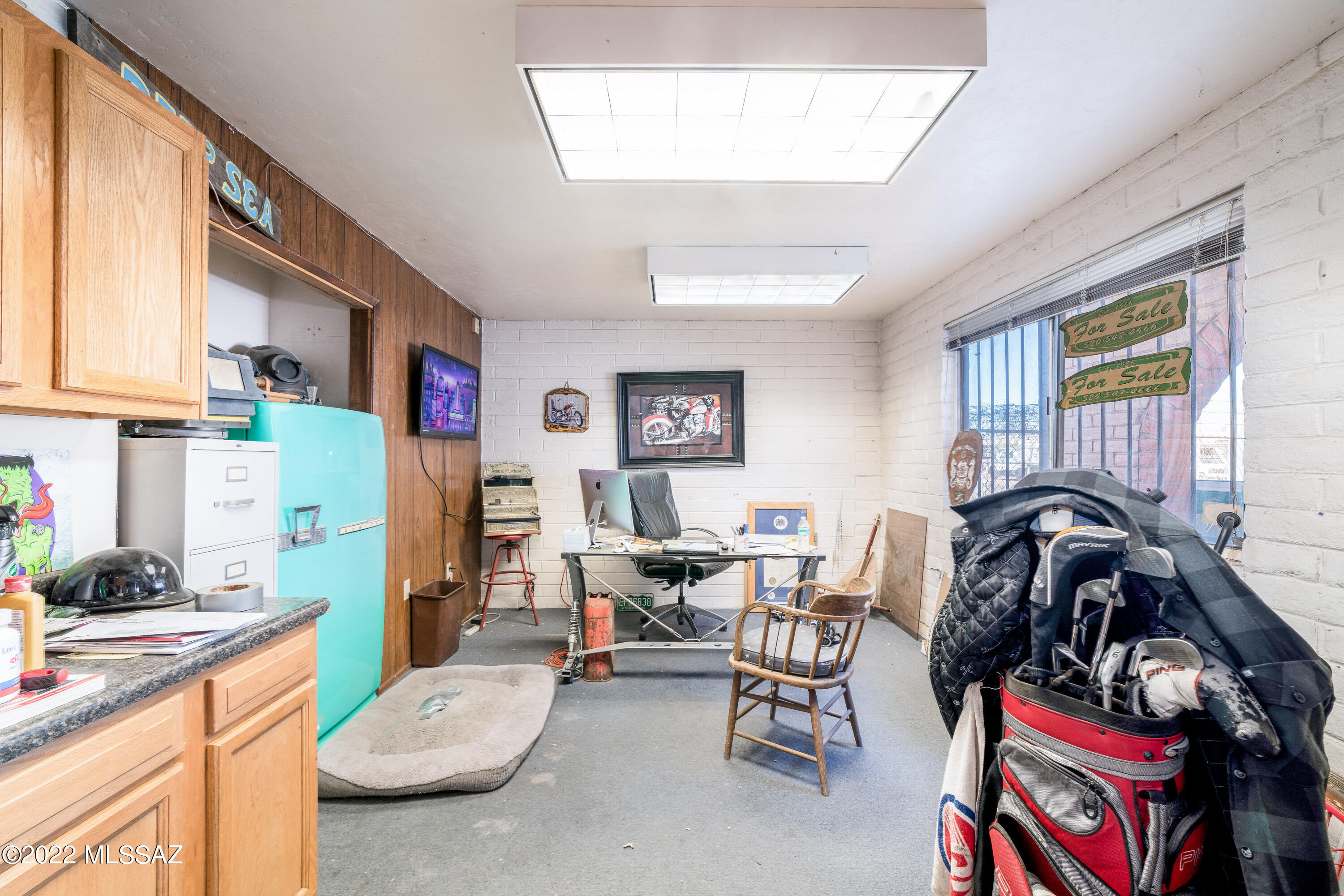 3156 E President Street